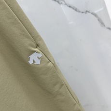 🆕DESCENTE—迪桑特综训训练运动健身男士透气梭织运动长裤 采用质感梭织面料制作的跑步运动长裤。面料 🆕DESCENTE—迪桑特综训训练运动健身男士透气梭织运动长裤 采用质感梭织面料制作的跑步运动长裤。面料