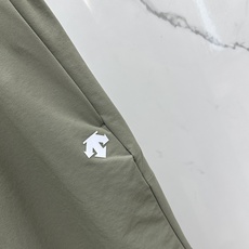 🆕DESCENTE—迪桑特综训训练运动健身男士透气梭织运动长裤 采用质感梭织面料制作的跑步运动长裤。面料 🆕DESCENTE—迪桑特综训训练运动健身男士透气梭织运动长裤 采用质感梭织面料制作的跑步运动长裤。面料
