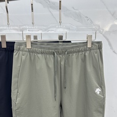 🆕DESCENTE—迪桑特综训训练运动健身男士透气梭织运动长裤 采用质感梭织面料制作的跑步运动长裤。面料 🆕DESCENTE—迪桑特综训训练运动健身男士透气梭织运动长裤 采用质感梭织面料制作的跑步运动长裤。面料