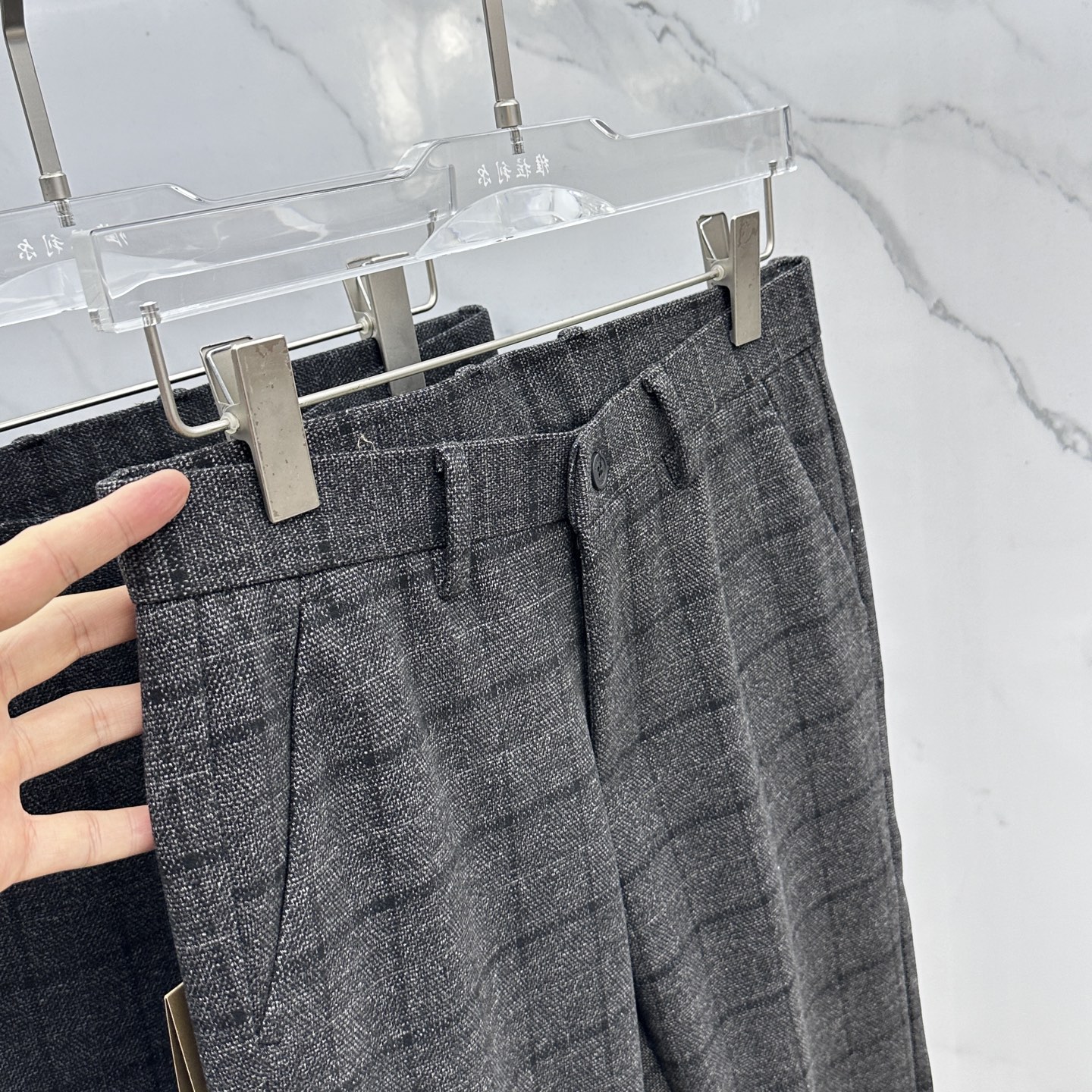 🆕Burberry巴宝莉 2025早秋新品休闲裤西裤，官网同步发售，裤身工艺设计，定制五金辅料、面料定制