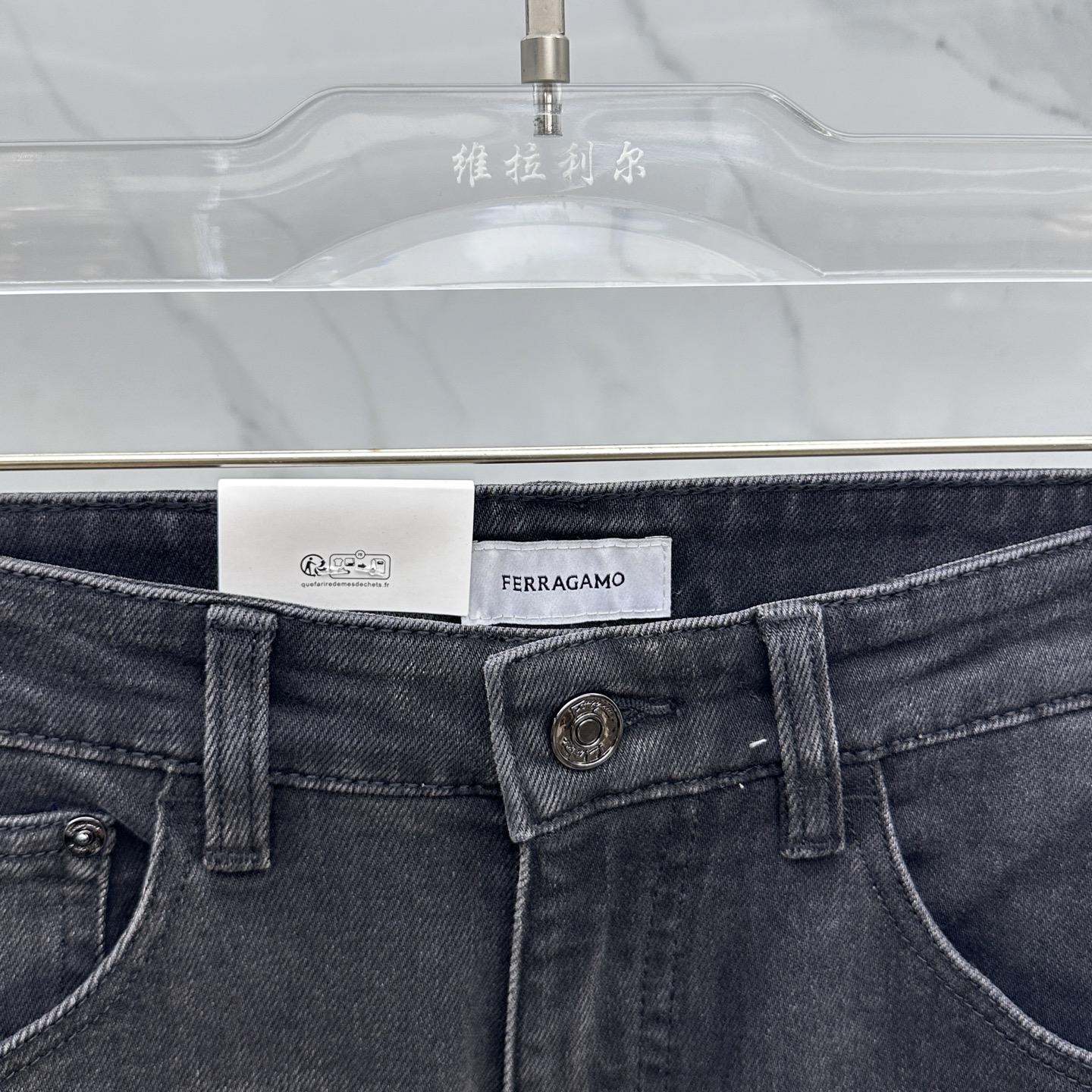 🆕Ferragamo菲拉格慕 🔥高端定制、2025早春最新款牛仔裤 柜台同步发售 原版定制复刻 客供五金