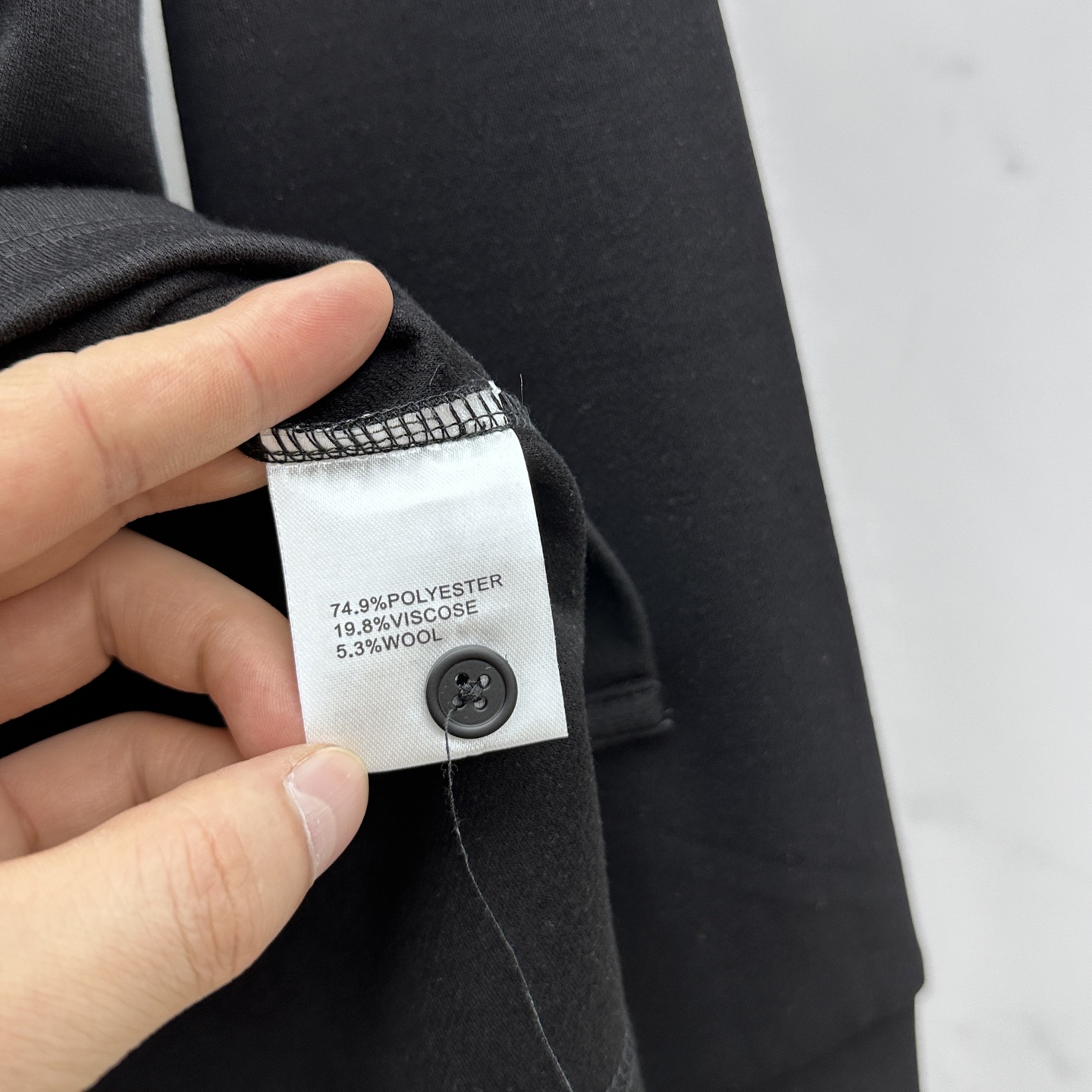 🆕Burberry巴宝莉 简约都市2025早秋新款首发专柜最新款长袖圆领羊毛T恤 高端订制 设计前卫时尚