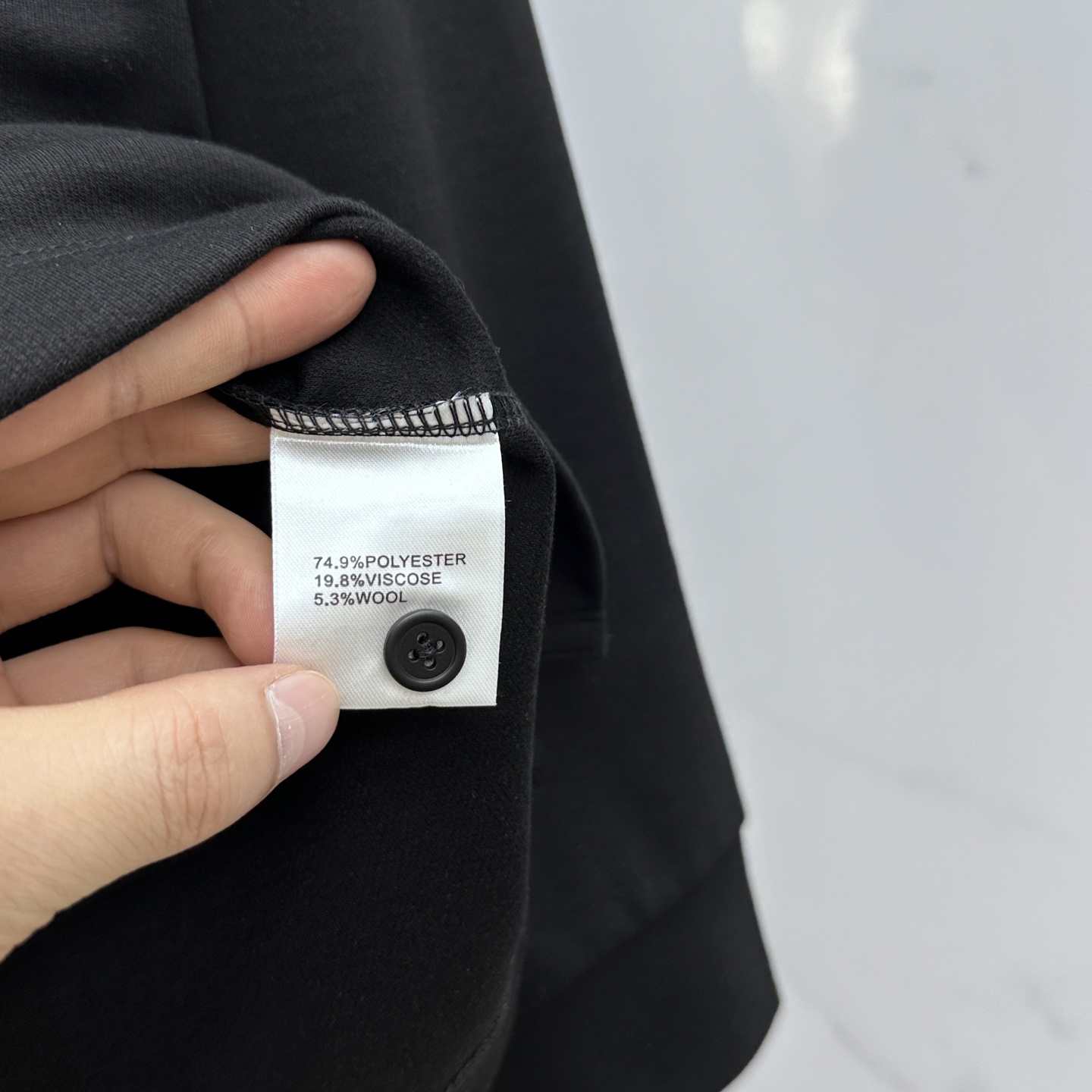 🆕lP🆕 简约都市2025早秋新款首发专柜最新款长袖圆领羊毛T恤 高端订制 设计前卫时尚！品牌logo工