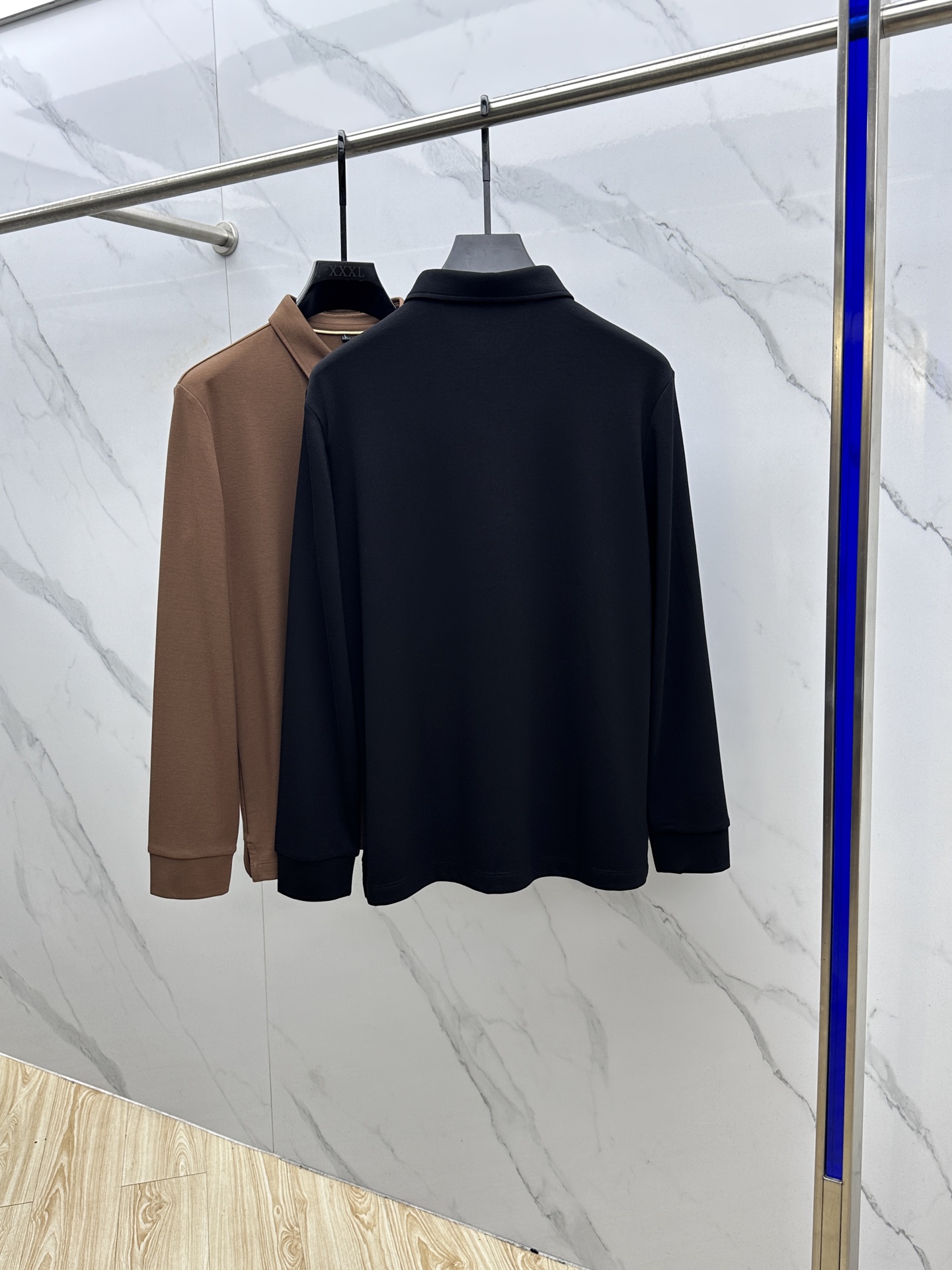 🆕lP🆕 简约都市2025早秋新款首发专柜最新款长袖圆领羊毛T恤 高端订制 设计前卫时尚！品牌logo工