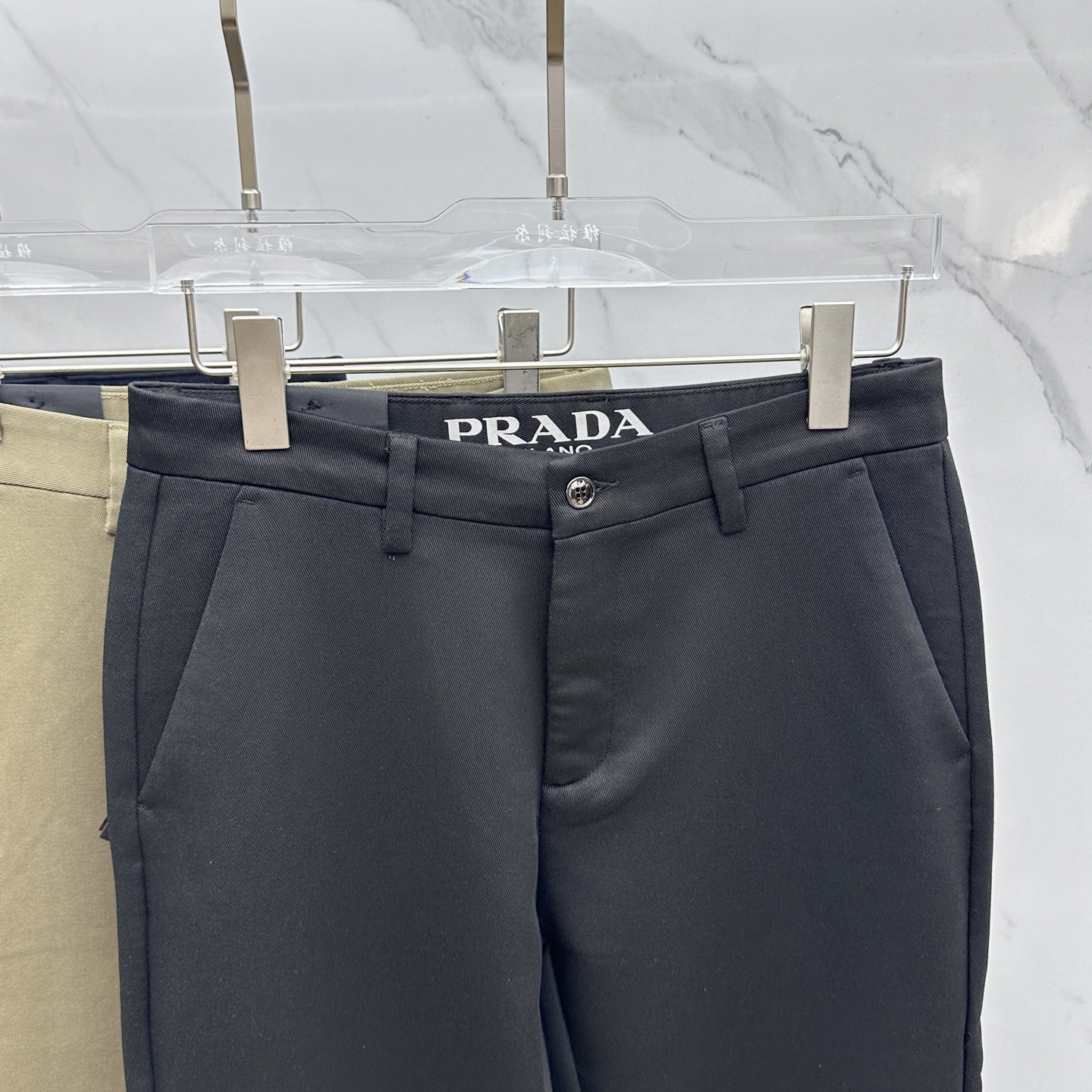 🆕Prada普拉达 2025早秋新品休闲裤西裤，官网同步发售，裤身工艺设计，进口客供辅料、面料定制，代工