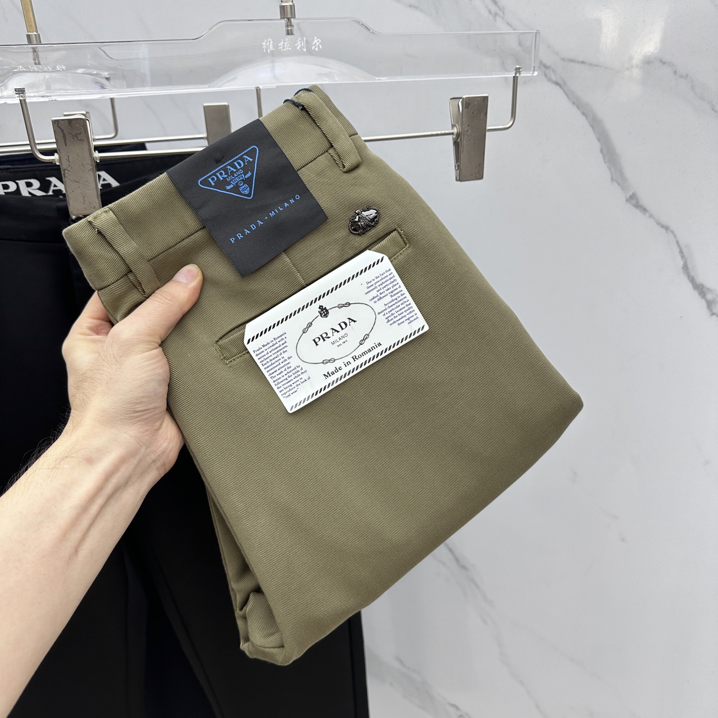 🆕Prada普拉达 2025早秋新品休闲裤西裤，官网同步发售，裤身工艺设计，进口客供辅料、面料定制，代工