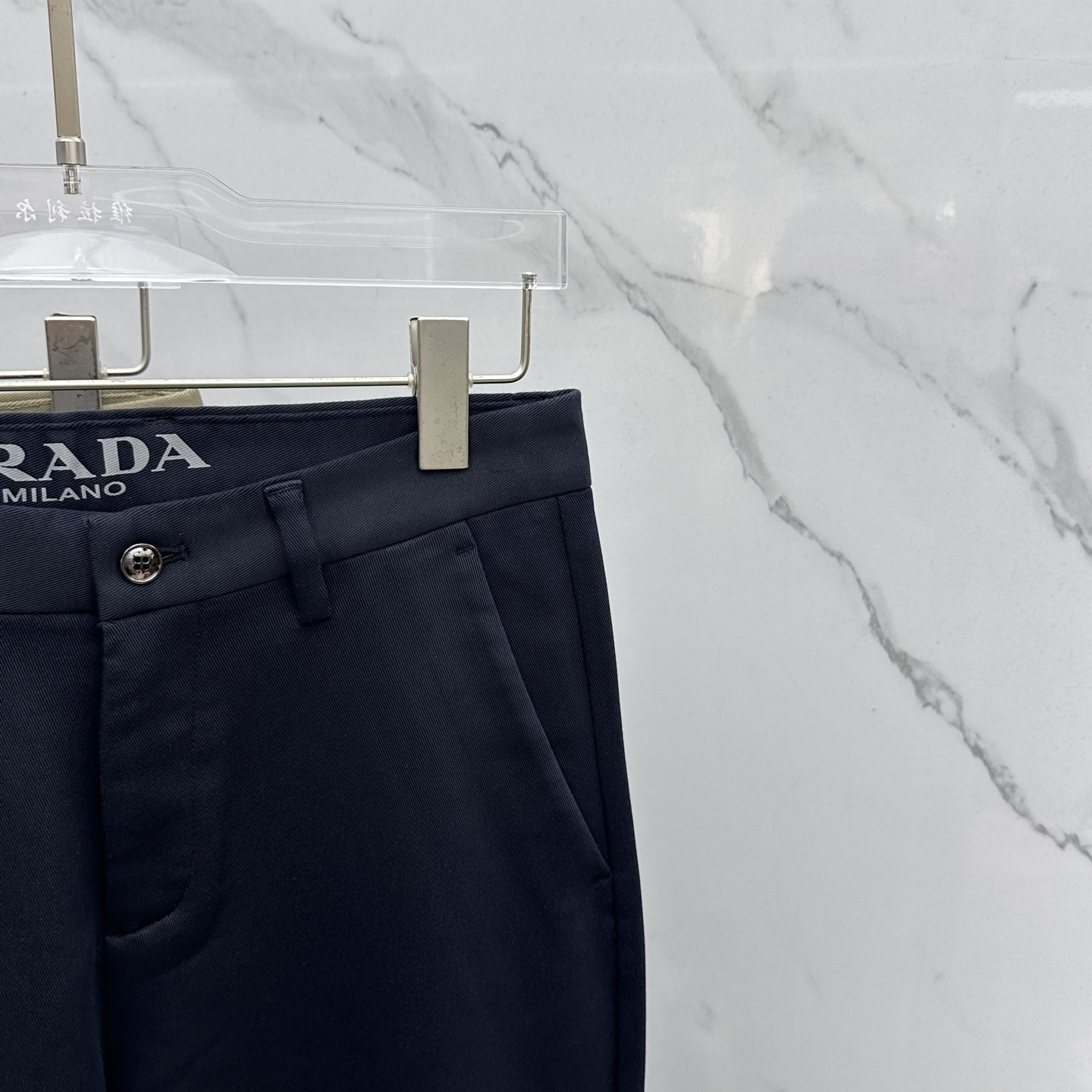 🆕Prada普拉达 2025早秋新品休闲裤西裤，官网同步发售，裤身工艺设计，进口客供辅料、面料定制，代工