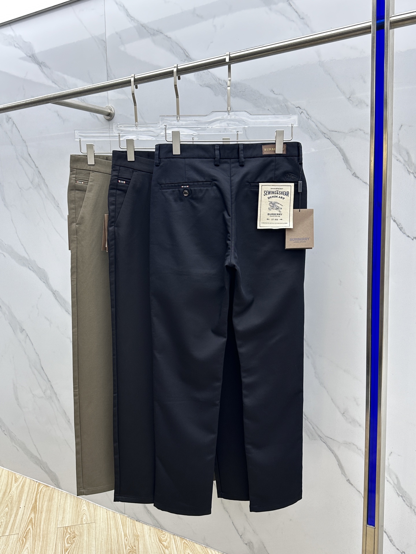 🆕Burberry巴宝莉 2025早秋新品休闲裤西裤，官网同步发售，裤身工艺设计，进口客供辅料、面料定制