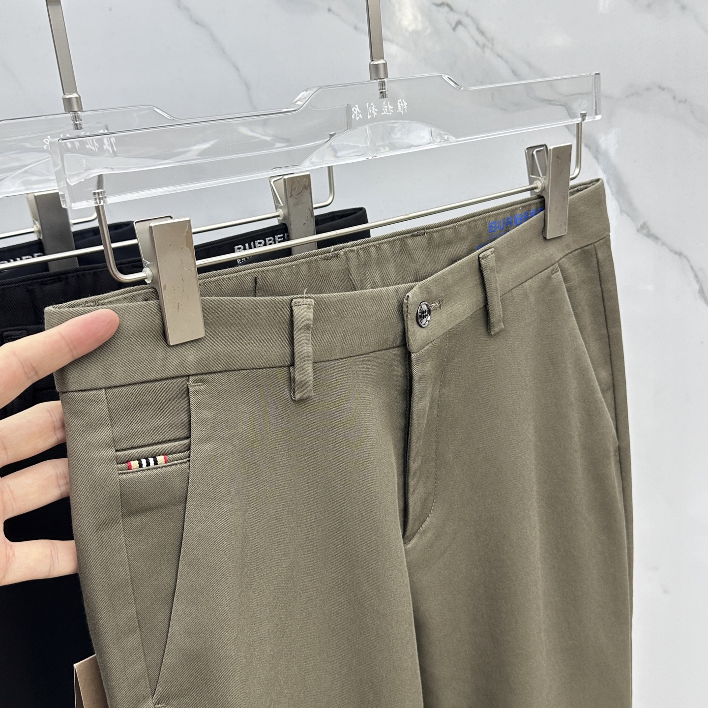 🆕Burberry巴宝莉 2025早秋新品休闲裤西裤，官网同步发售，裤身工艺设计，进口客供辅料、面料定制