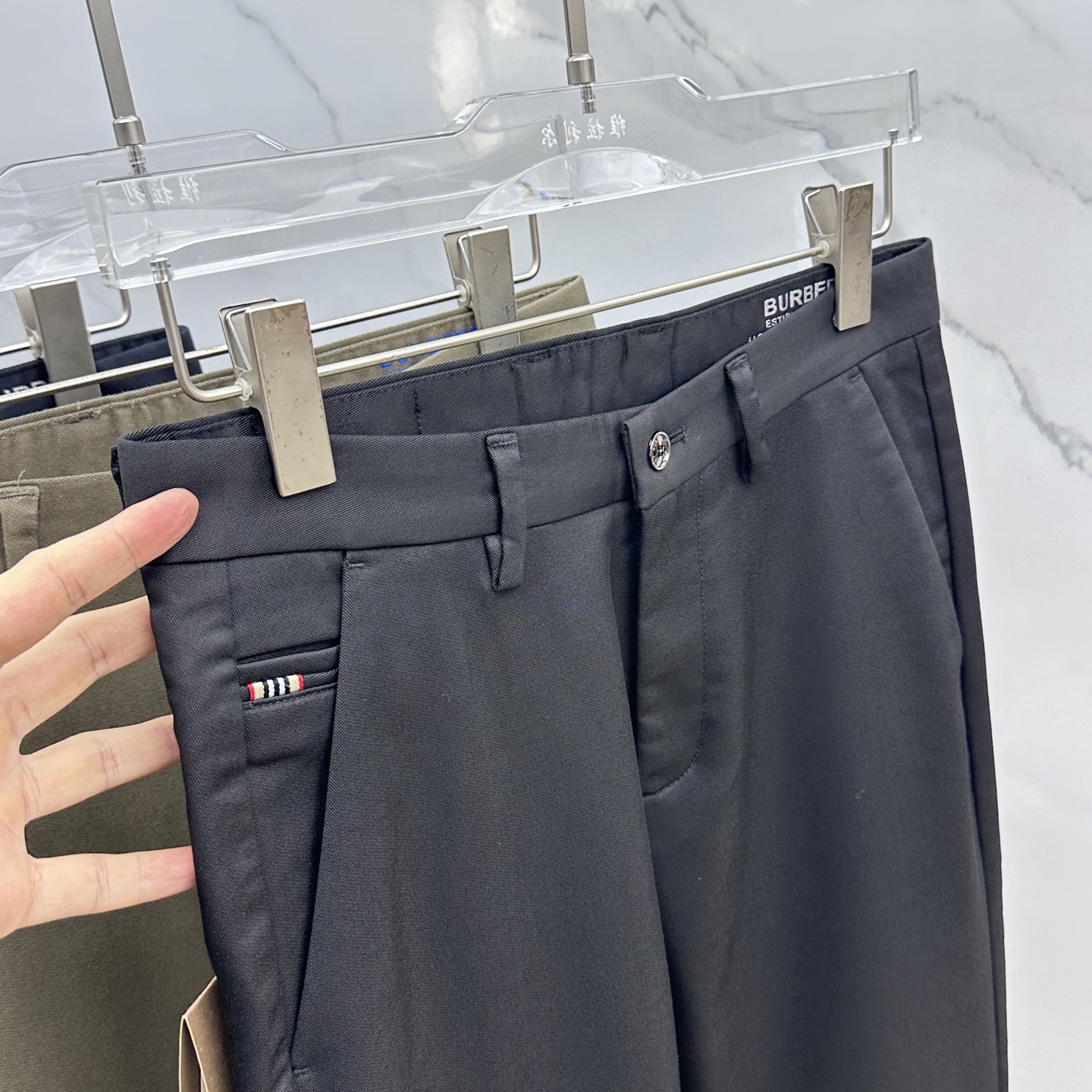 🆕Burberry巴宝莉 2025早秋新品休闲裤西裤，官网同步发售，裤身工艺设计，进口客供辅料、面料定制