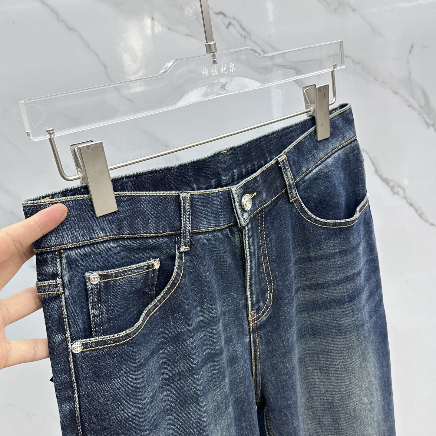 🆕VLTN华伦天奴 🔥高端定制、2025早春最新款牛仔裤 柜台同步发售 原版定制复刻 客供五金辅料 原单