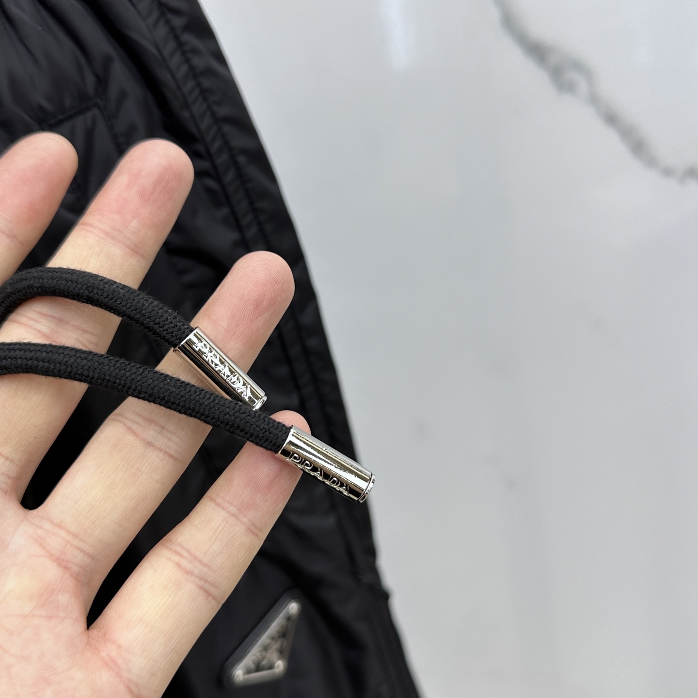 🆕Prada普拉达、25秋冬新款~PD阔腿三角标双层 。 当时尚与舒适完美邂逅，Pra**阔腿三角标双层