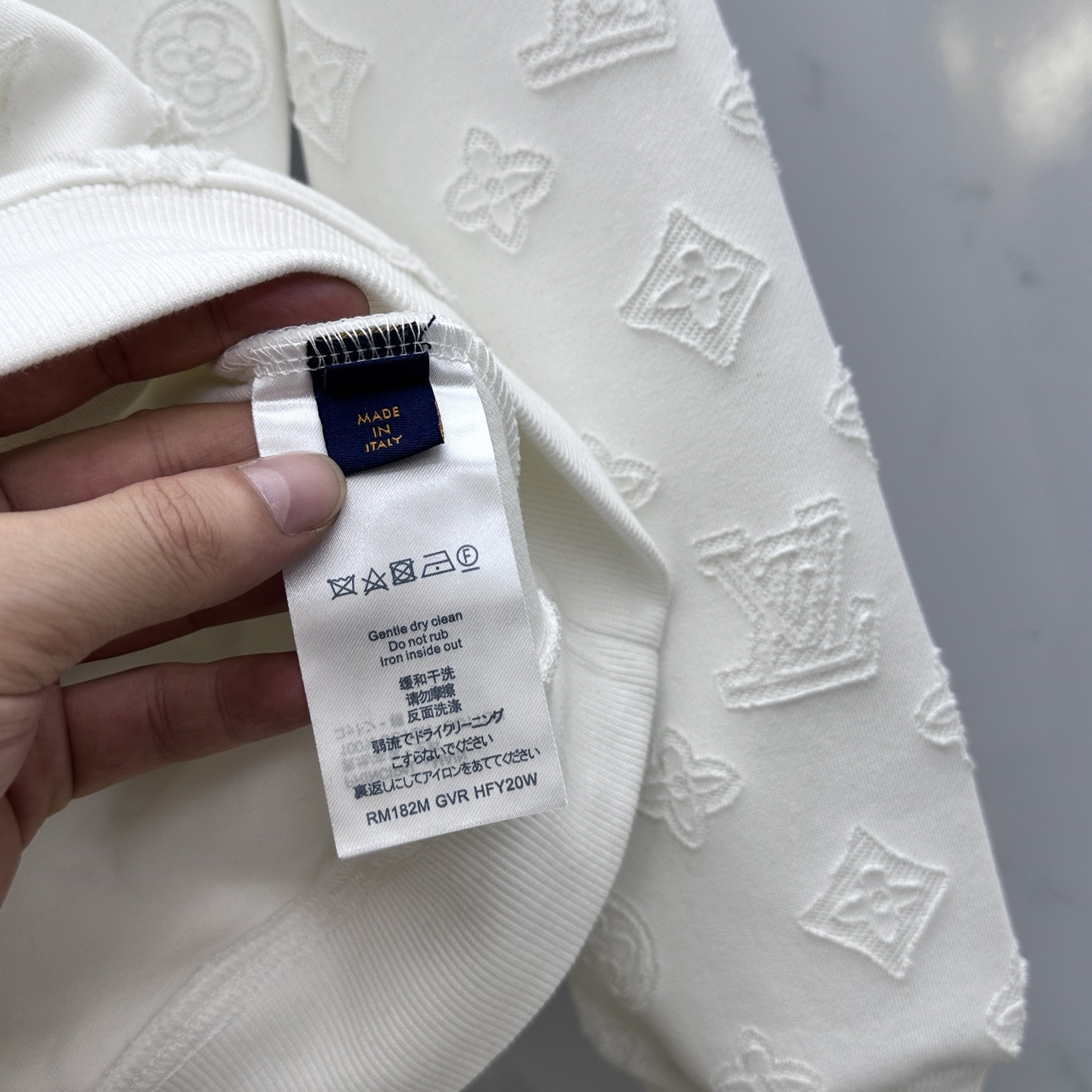 🆕LV路易威登 25Ss最新秋冬爆款卫衣，全幅激光烧花顶级定制面料松柔亲肤感极佳，男女同款情侣穿搭、穿着