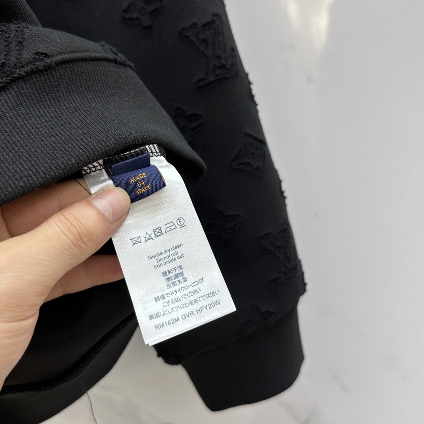 🆕LV路易威登 25Ss最新秋冬爆款卫衣，全幅激光烧花顶级定制面料松柔亲肤感极佳，男女同款情侣穿搭、穿着