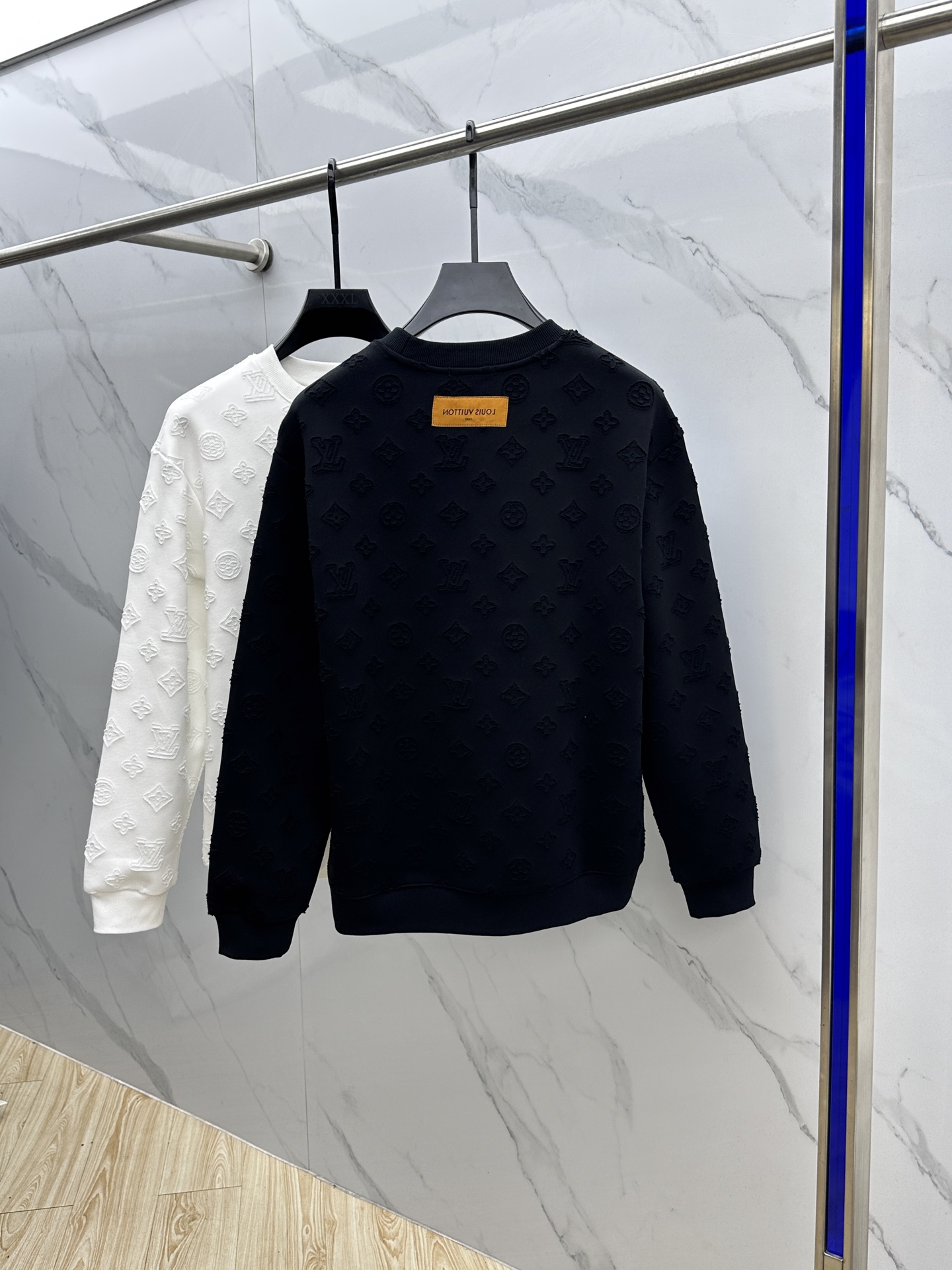 🆕LV路易威登 25Ss最新秋冬爆款卫衣，全幅激光烧花顶级定制面料松柔亲肤感极佳，男女同款情侣穿搭、穿着