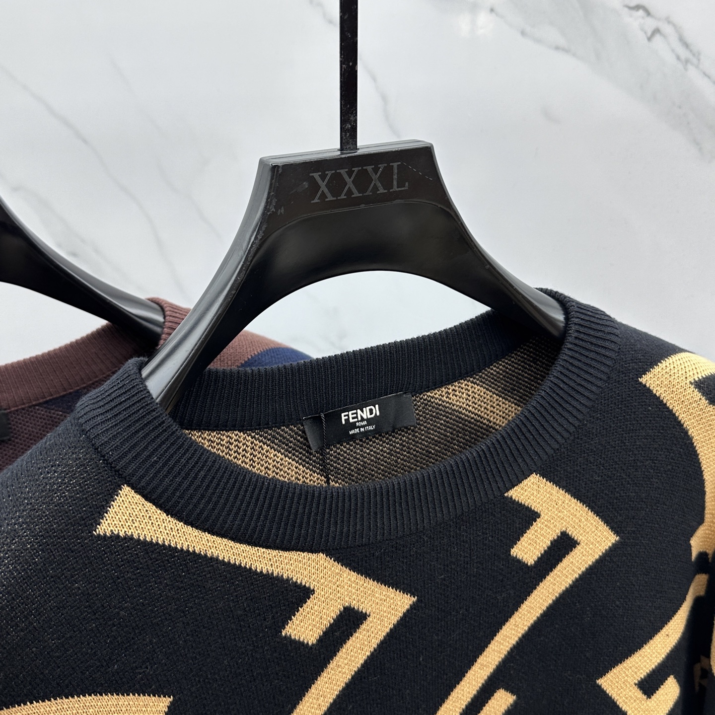 🆕Fendi芬迪 2025秋冬新款针织羊毛衫 高品质意大利进口羊毛混纺面料，高密度针织，时尚百搭毛衣，帅