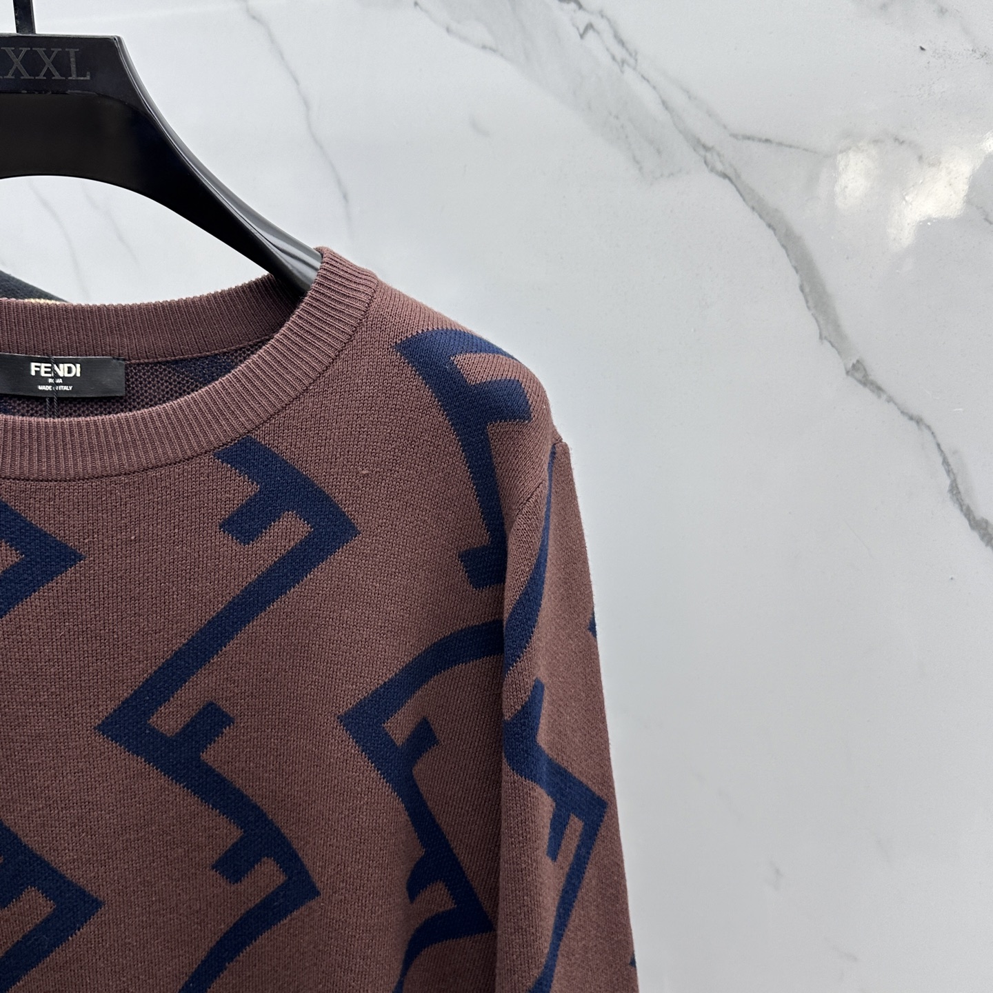 🆕Fendi芬迪 2025秋冬新款针织羊毛衫 高品质意大利进口羊毛混纺面料，高密度针织，时尚百搭毛衣，帅