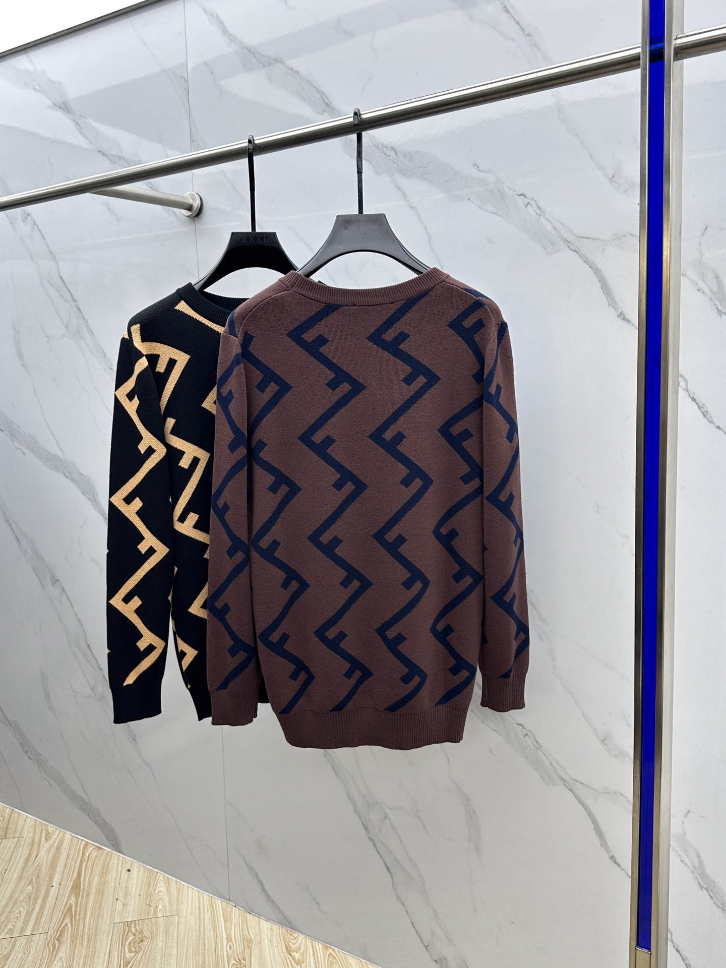 🆕Fendi芬迪 2025秋冬新款针织羊毛衫 高品质意大利进口羊毛混纺面料，高密度针织，时尚百搭毛衣，帅