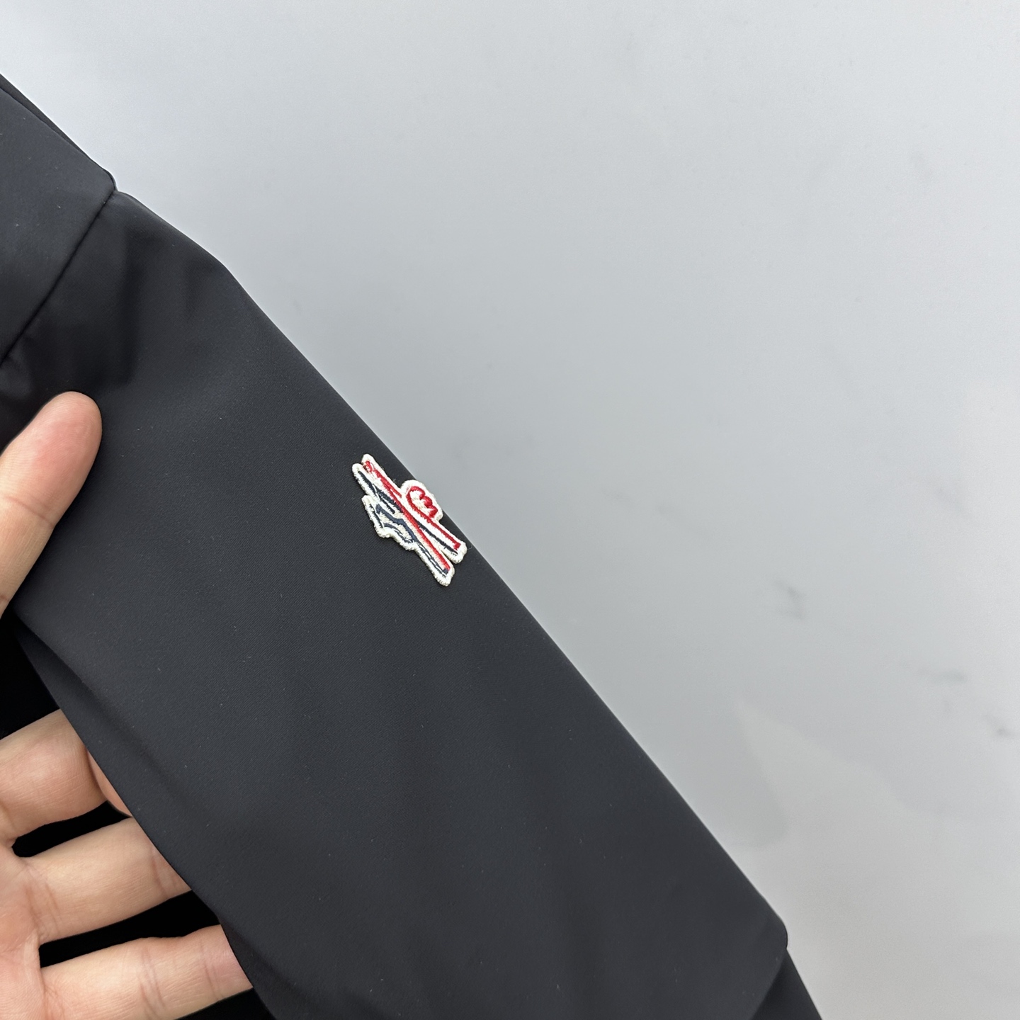 。 🆕Moncler蒙口 羽绒服2025最新款时尚设计师款羽绒外套.（连帽可拆卸）处处细节显工艺足够的高