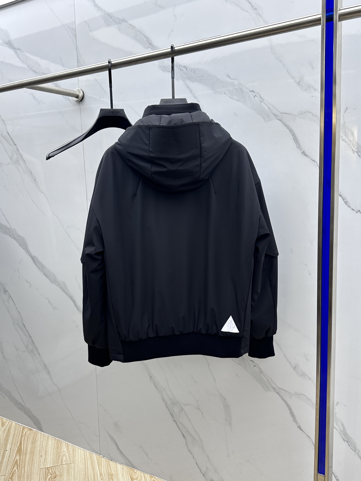 。 🆕Moncler蒙口 羽绒服2025最新款时尚设计师款羽绒外套.（连帽可拆卸）处处细节显工艺足够的高