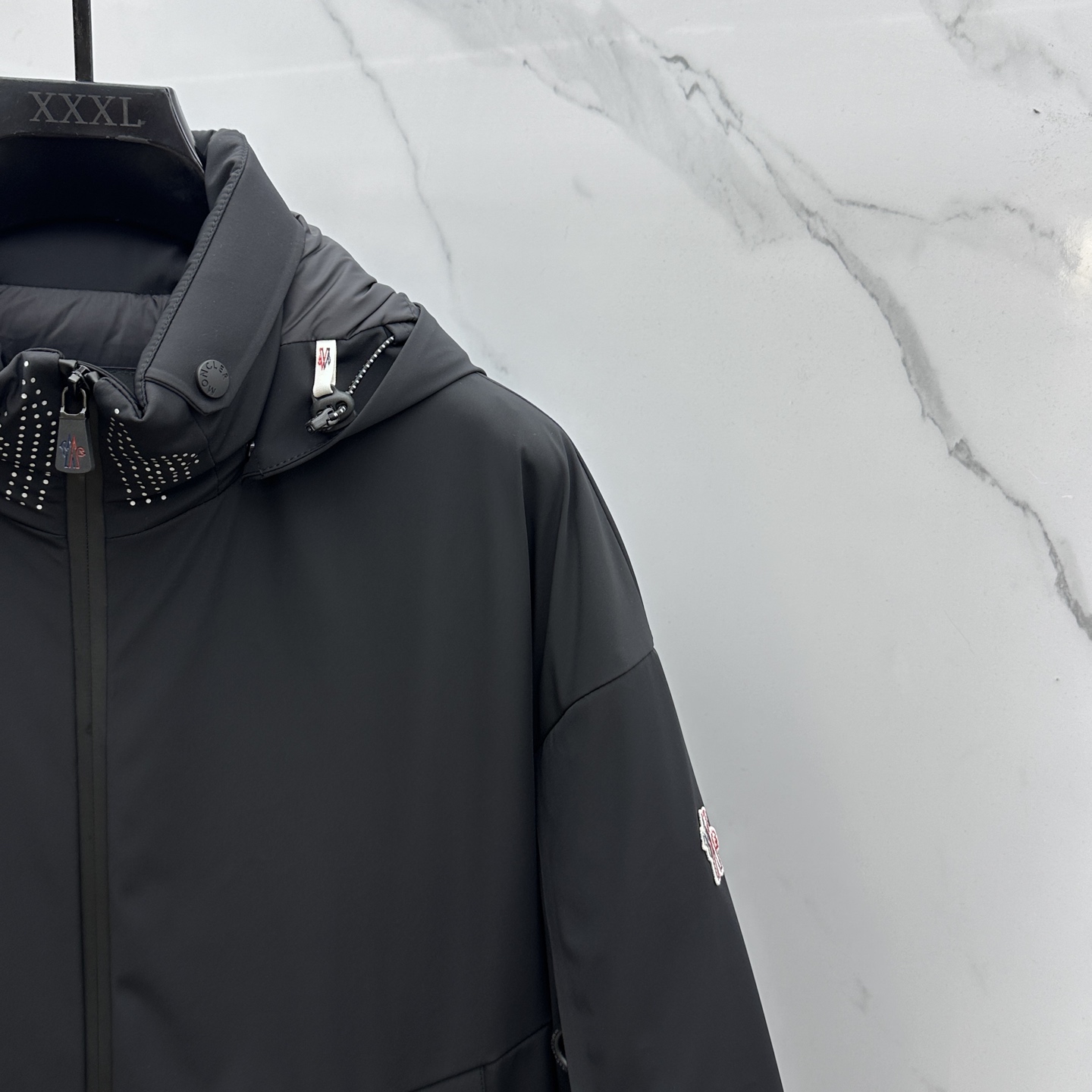 。 🆕Moncler蒙口 羽绒服2025最新款时尚设计师款羽绒外套.（连帽可拆卸）处处细节显工艺足够的高