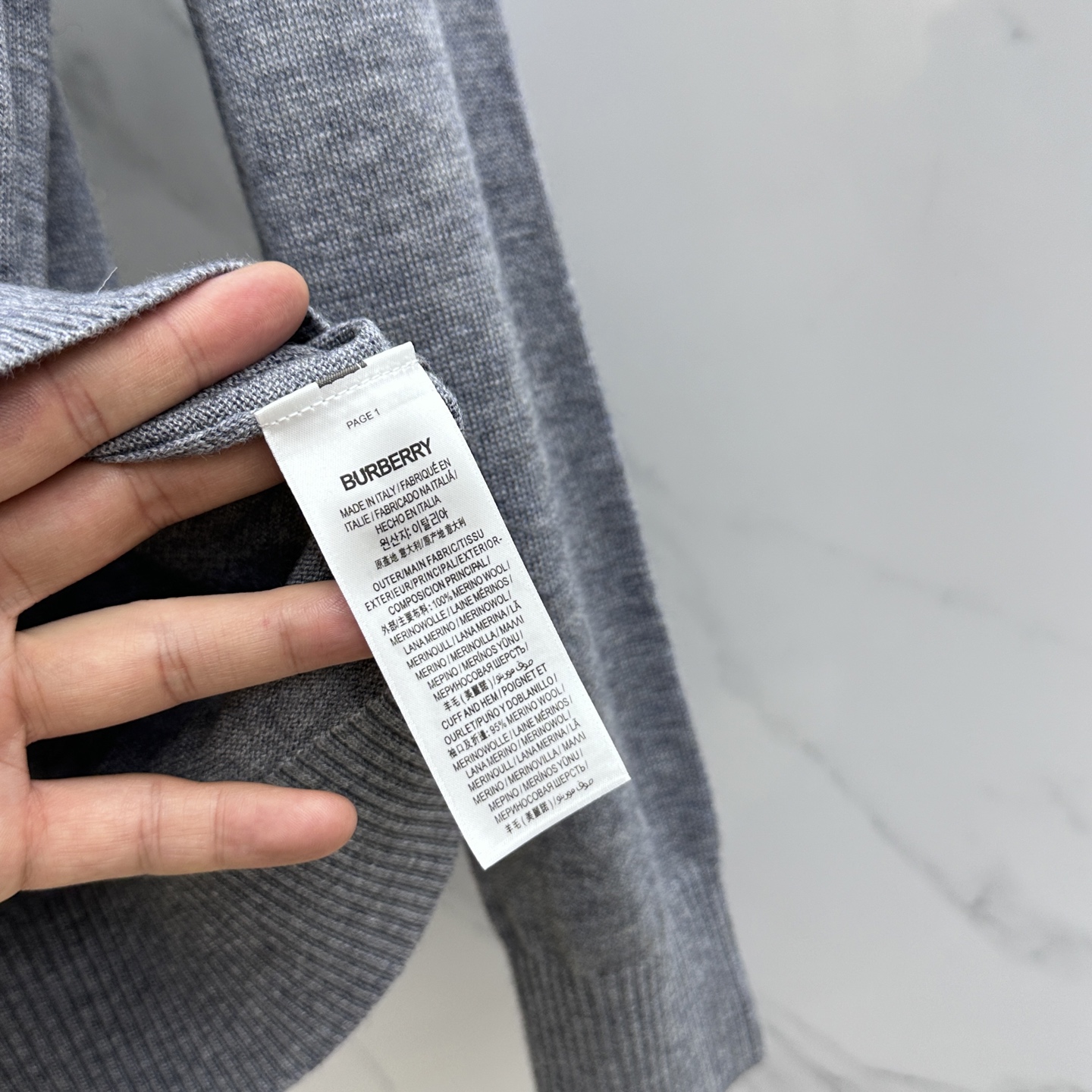 🆕Burberry巴宝莉 半拉链针织衫，男士半拉链立领针织衫，质感上新，暖意随行。马术骑士徽标刺绣。精选