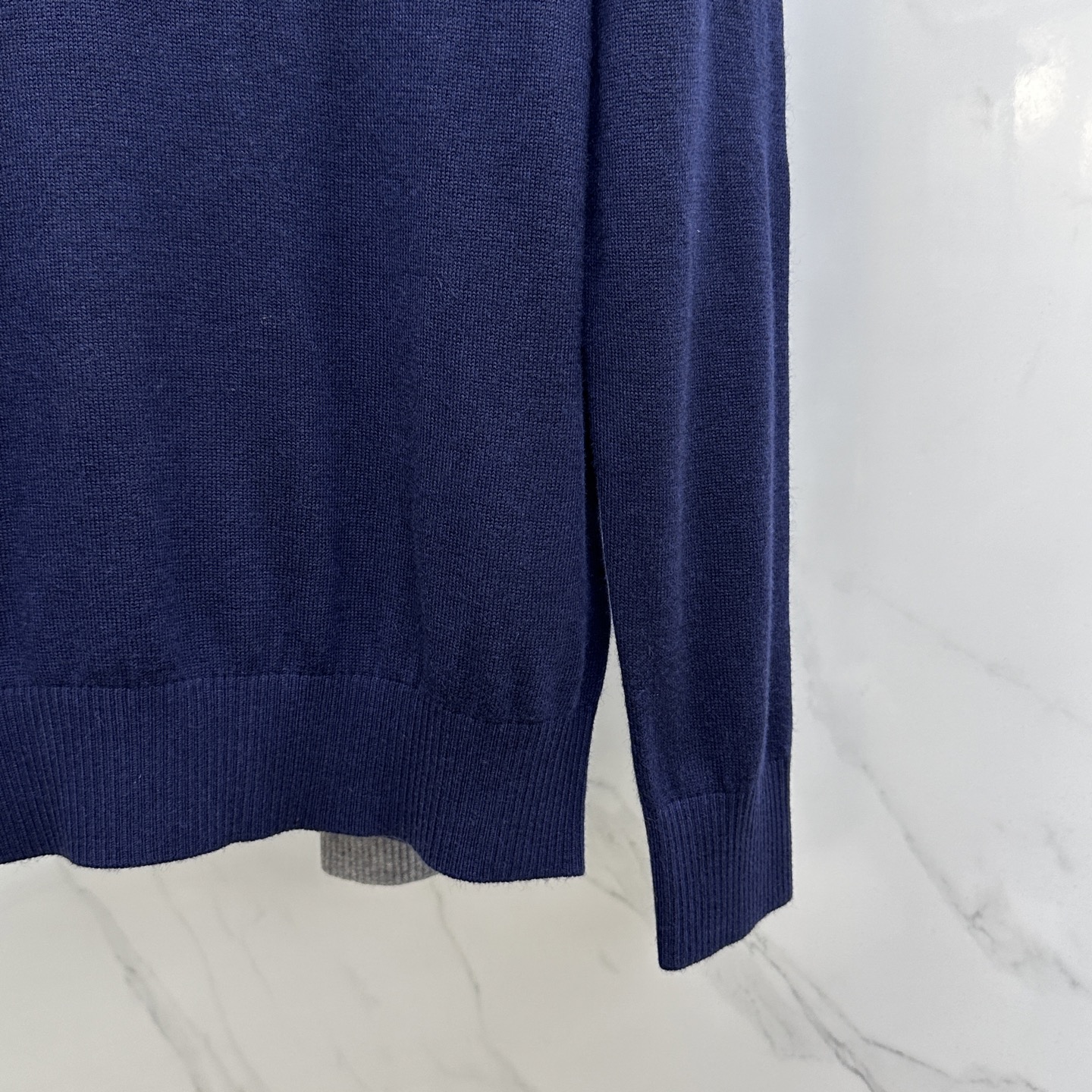 🆕Burberry巴宝莉 半拉链针织衫，男士半拉链立领针织衫，质感上新，暖意随行。马术骑士徽标刺绣。精选