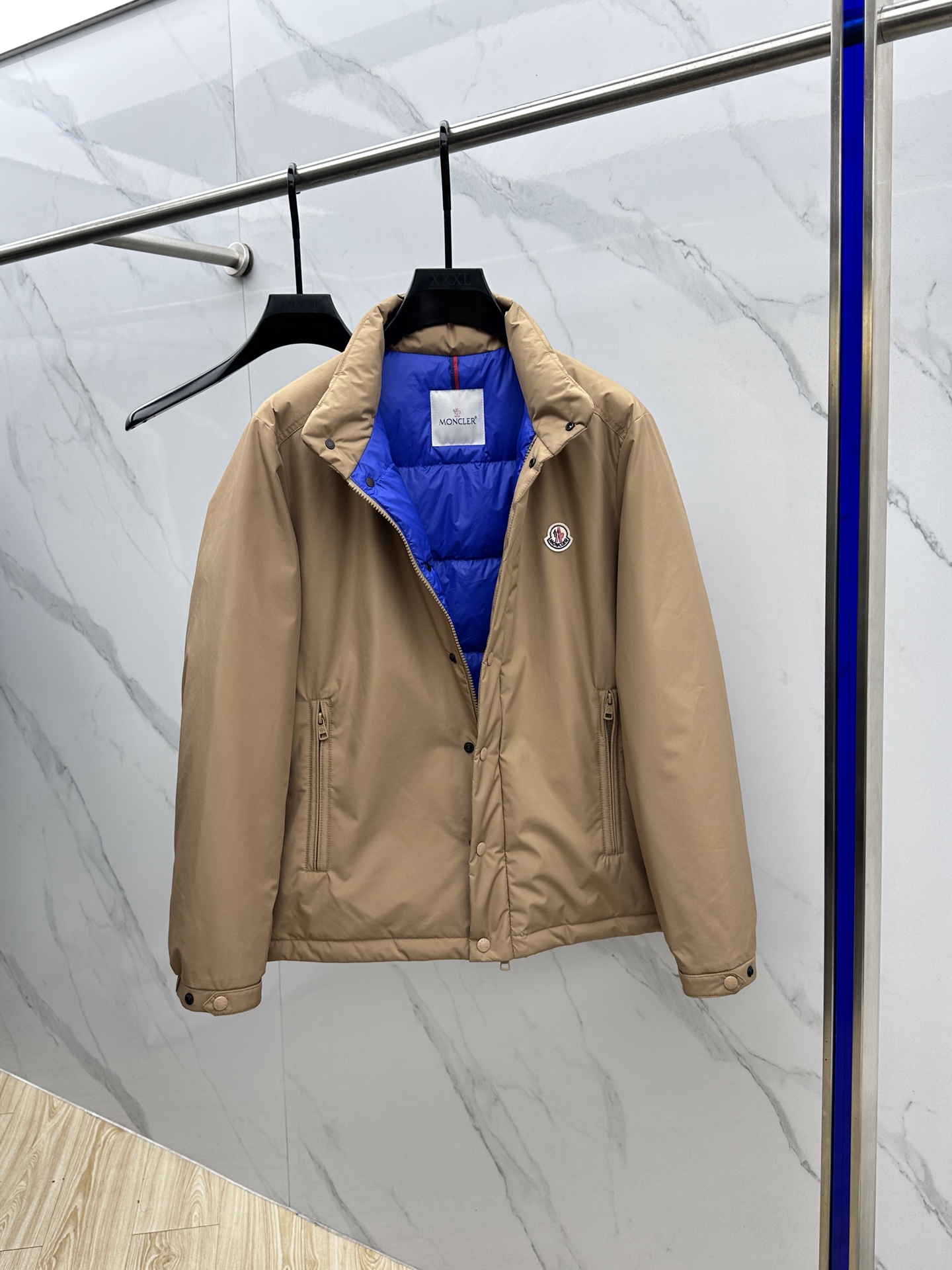 。 🆕Moncler蒙口 羽绒服2025最新款时尚设计师款立领羽绒外套.处处细节显工艺足够的高级 结构性