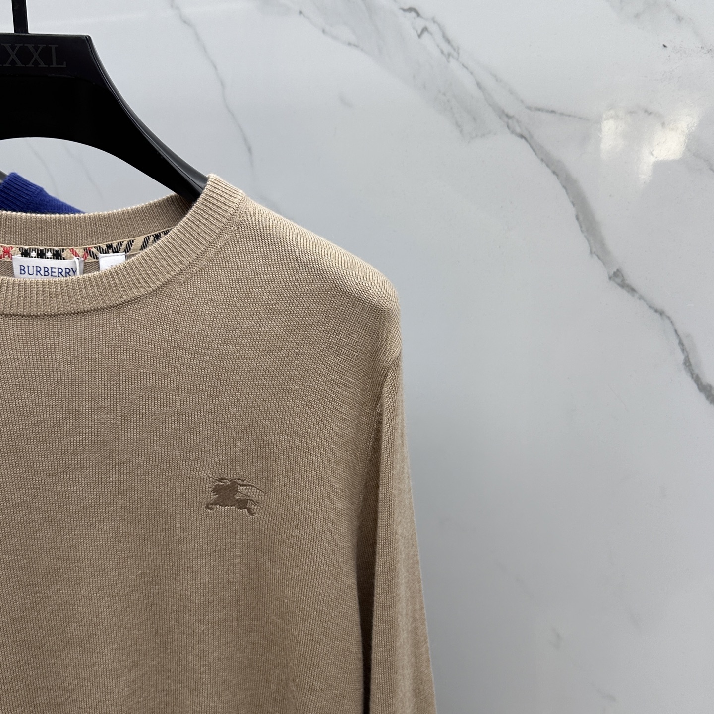 🆕Burberry 巴宝莉 2025ss秋季最新品，同步有售，原单狠货，时尚休闲圆领长袖针织衫，采用进口