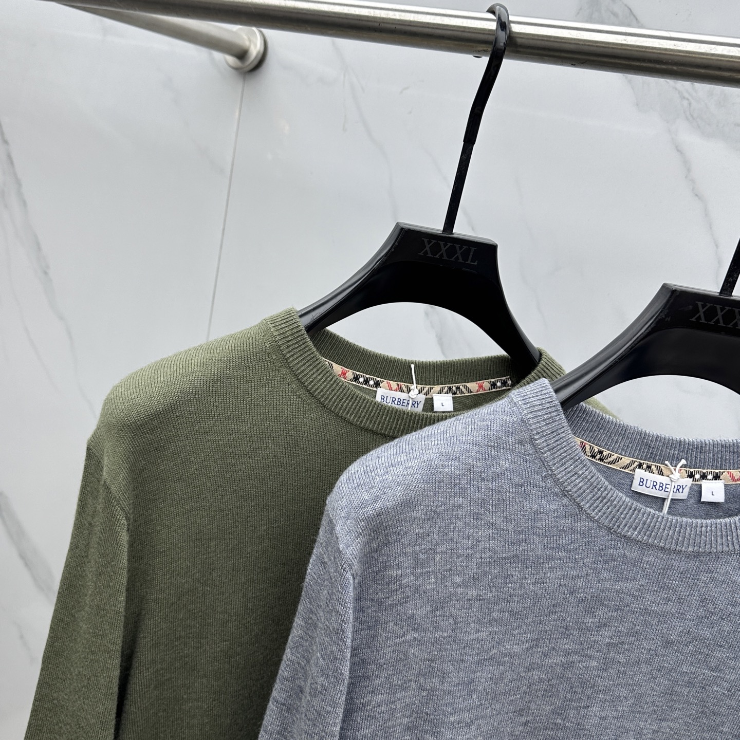 🆕Burberry 巴宝莉 2025ss秋季最新品，同步有售，原单狠货，时尚休闲圆领长袖针织衫，采用进口
