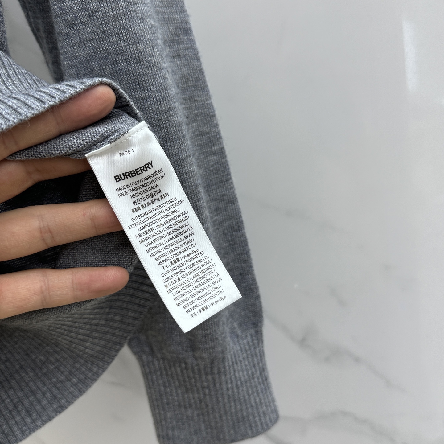 🆕Burberry 巴宝莉 2025ss秋季最新品，同步有售，原单狠货，时尚休闲圆领长袖针织衫，采用进口