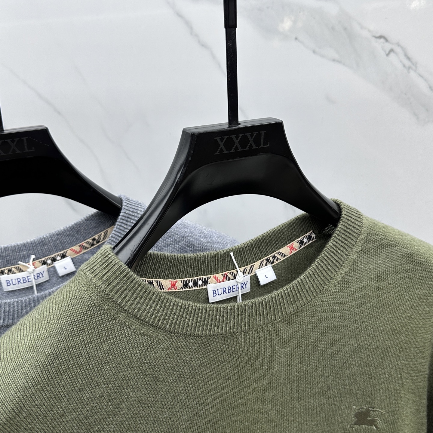 🆕Burberry 巴宝莉 2025ss秋季最新品，同步有售，原单狠货，时尚休闲圆领长袖针织衫，采用进口