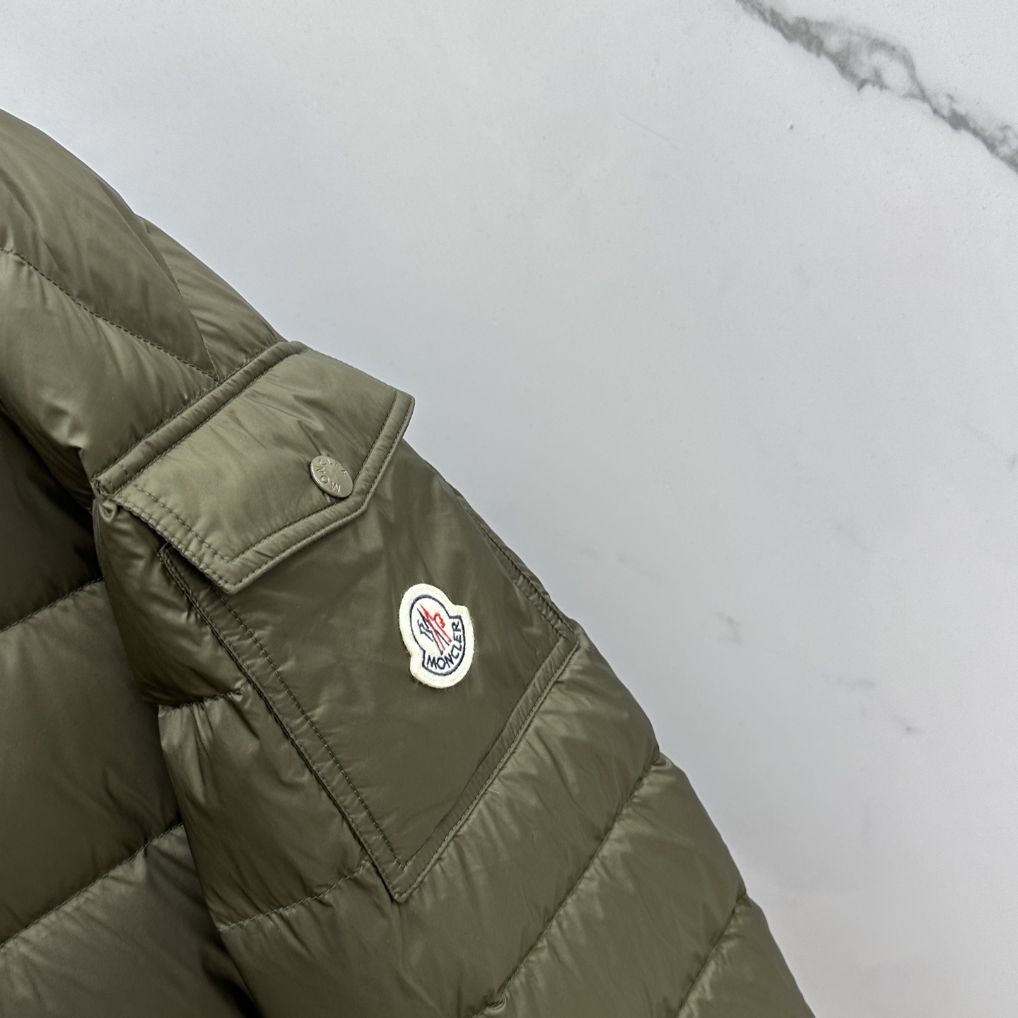 。🆕Moncler蒙口 羽绒服2025最新款时尚设计师款羽绒外套.（连帽不可可拆卸）处处细节显工艺足够的