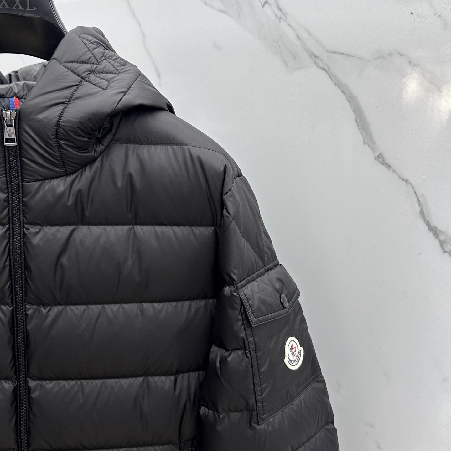 。🆕Moncler蒙口 羽绒服2025最新款时尚设计师款羽绒外套.（连帽不可可拆卸）处处细节显工艺足够的