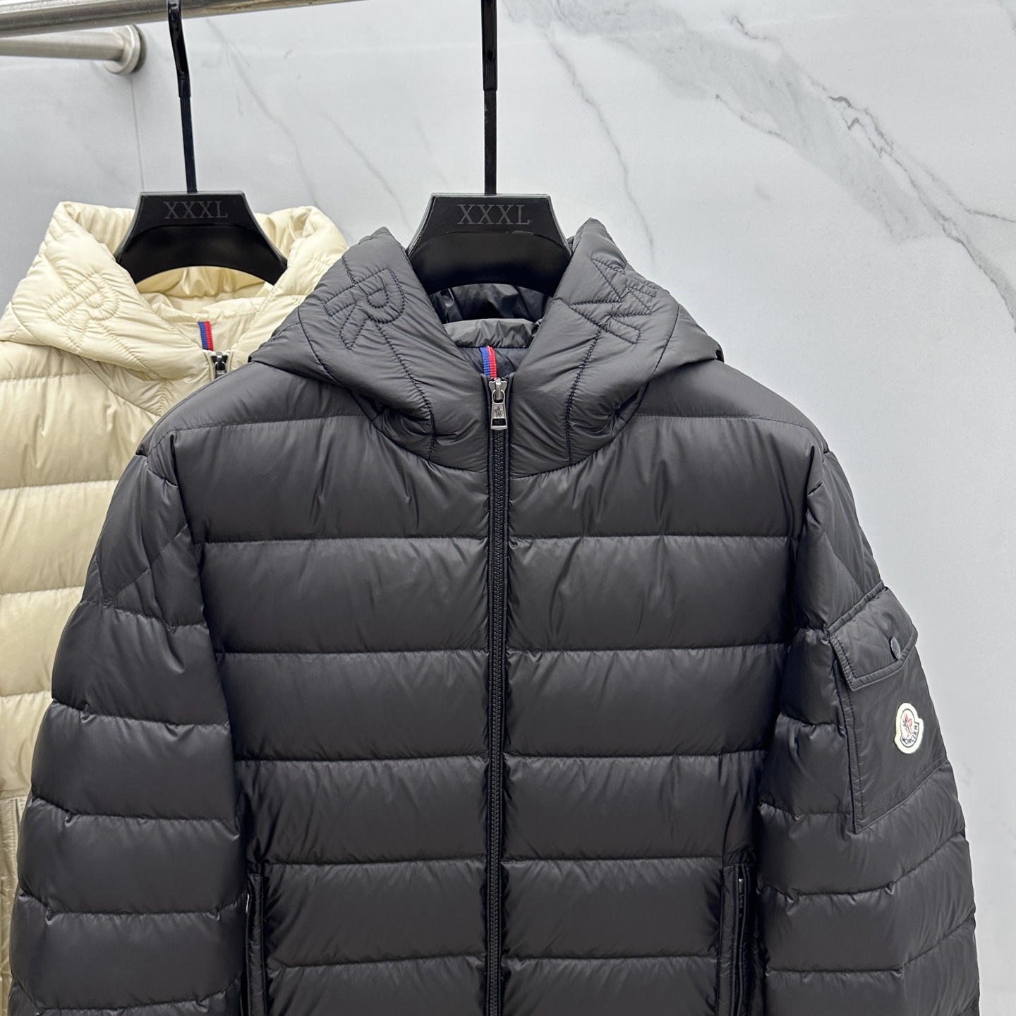 。🆕Moncler蒙口 羽绒服2025最新款时尚设计师款羽绒外套.（连帽不可可拆卸）处处细节显工艺足够的