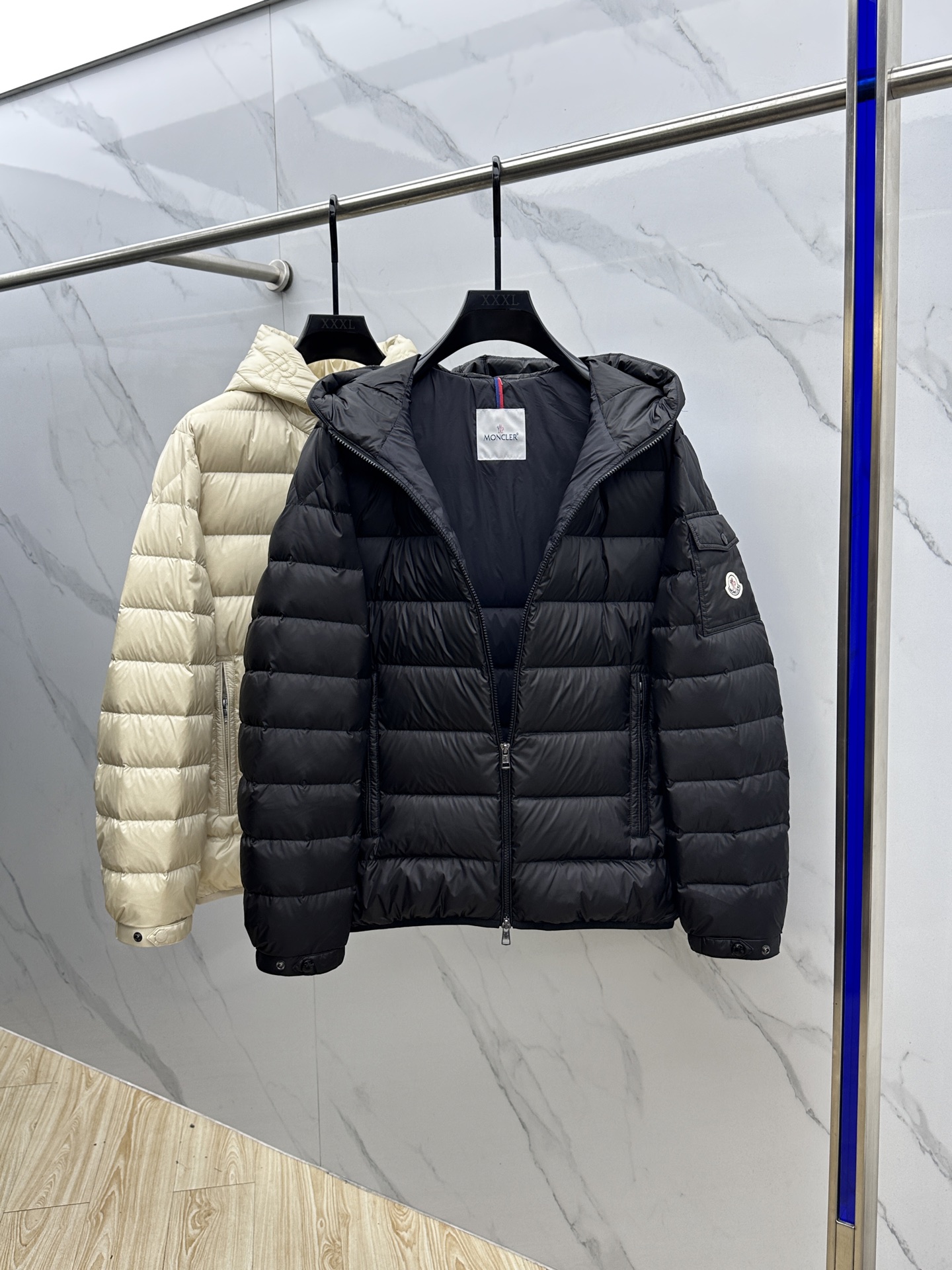 。🆕Moncler蒙口 羽绒服2025最新款时尚设计师款羽绒外套.（连帽不可可拆卸）处处细节显工艺足够的