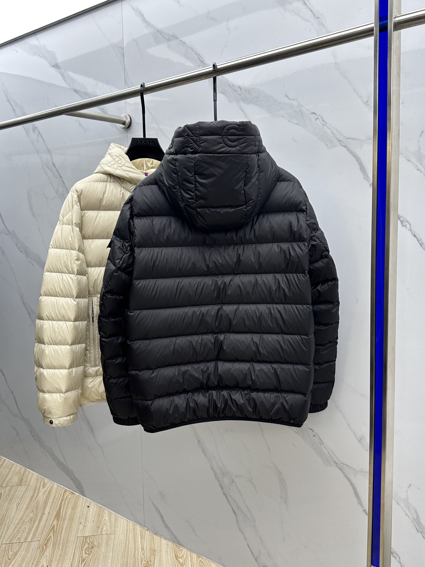 。🆕Moncler蒙口 羽绒服2025最新款时尚设计师款羽绒外套.（连帽不可可拆卸）处处细节显工艺足够的