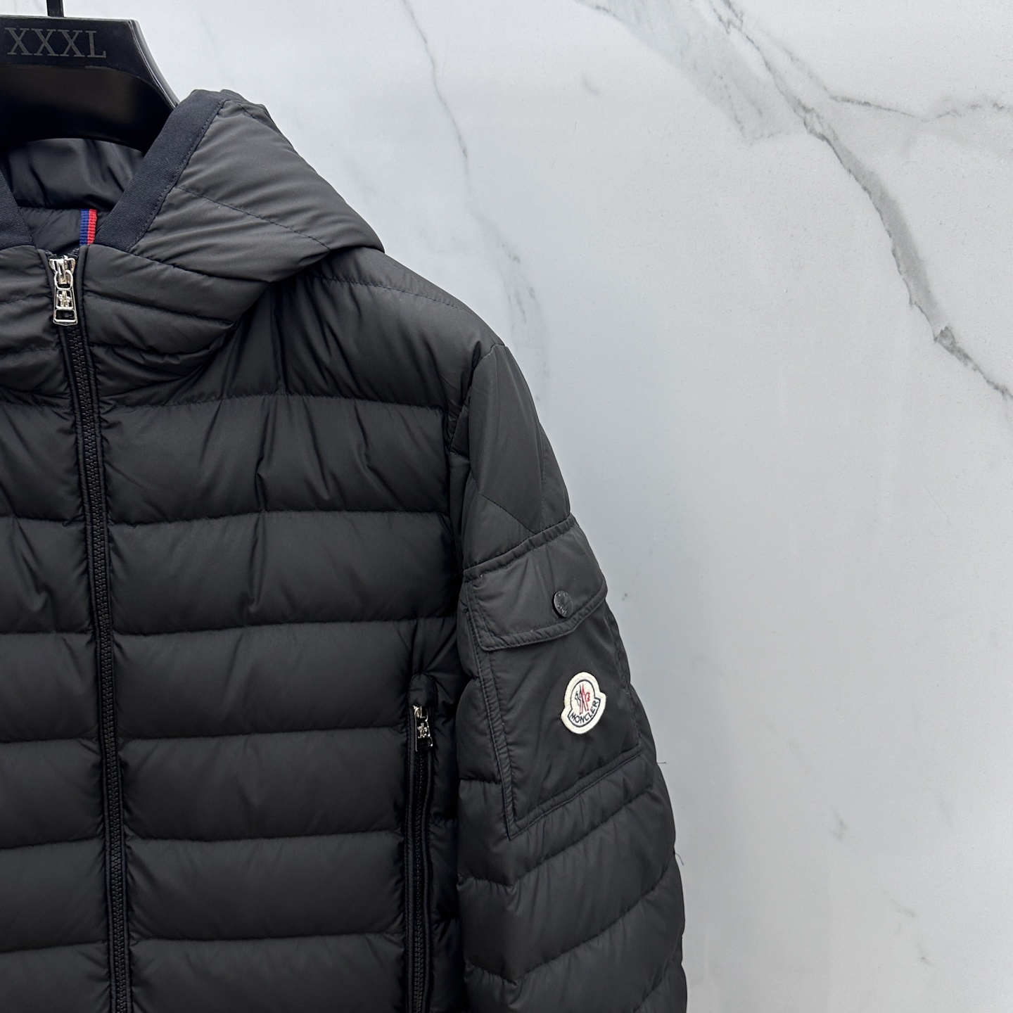。🆕Moncler蒙口 羽绒服2025最新款时尚设计师款羽绒外套.（连帽不可可拆卸）处处细节显工艺足够的