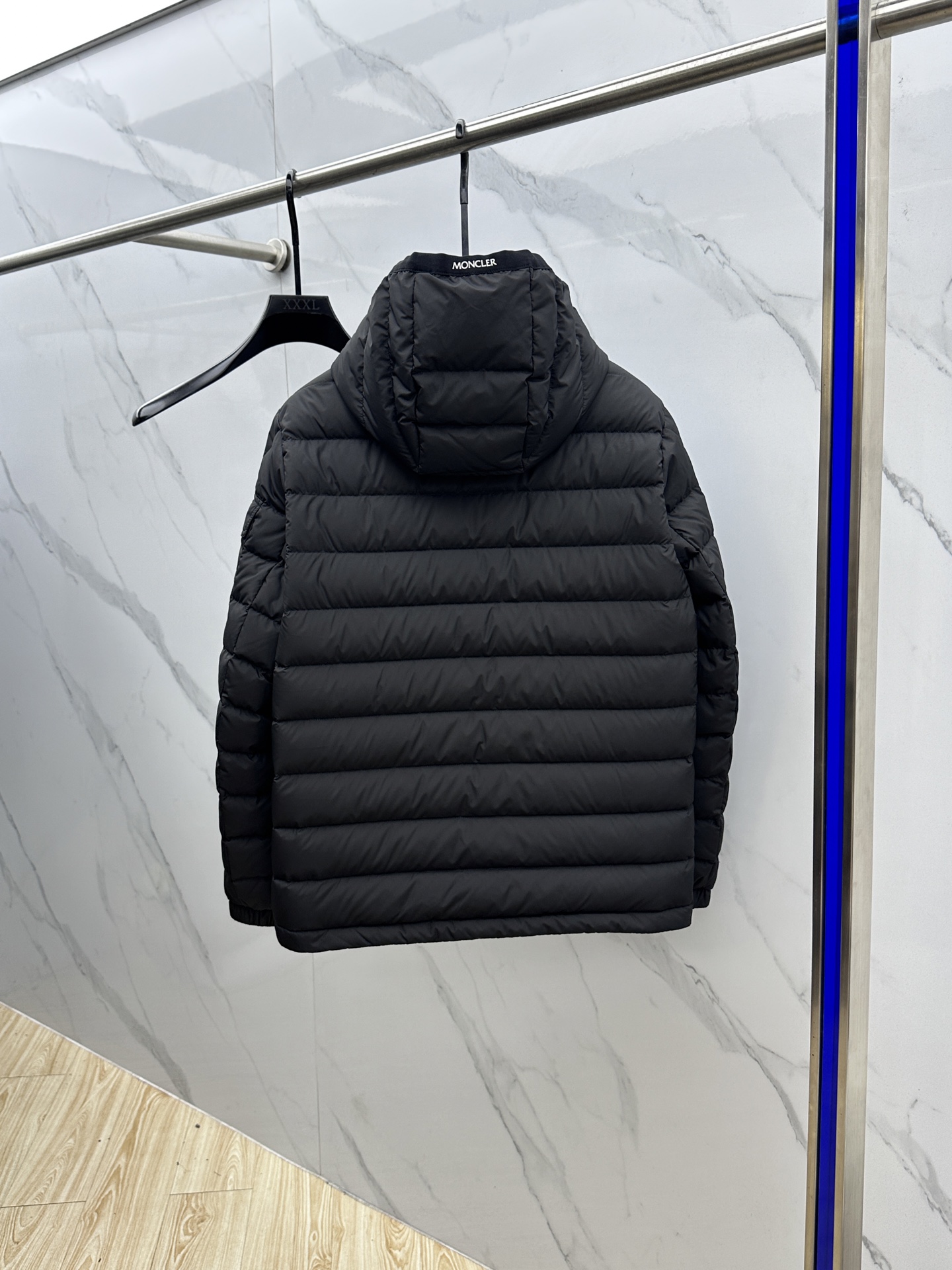 。🆕Moncler蒙口 羽绒服2025最新款时尚设计师款羽绒外套.（连帽不可可拆卸）处处细节显工艺足够的