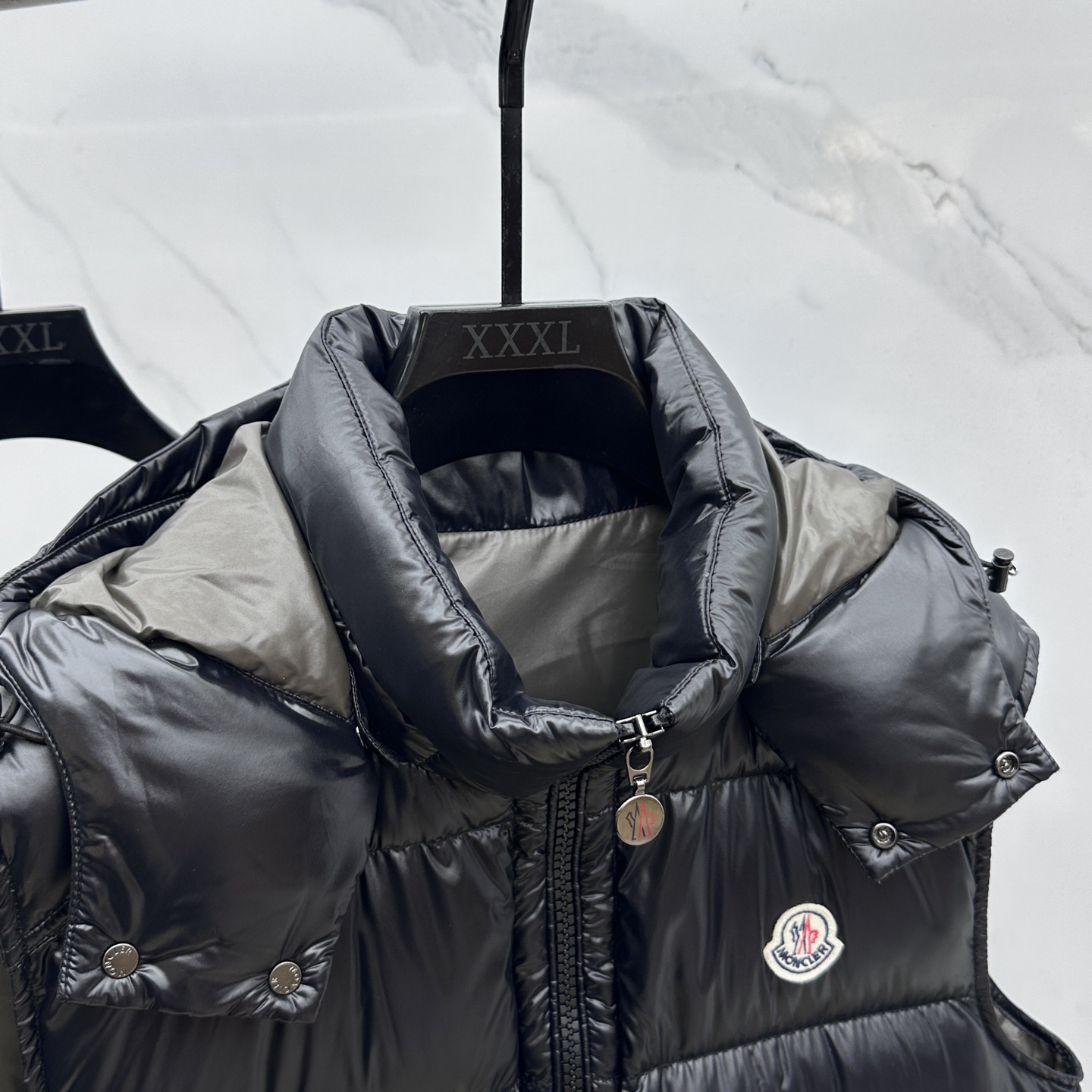 。🆕Moncler蒙口 羽绒服2025最新款时尚羽绒马甲外套.（连帽可拆卸）处处细节显工艺足够的高级 结