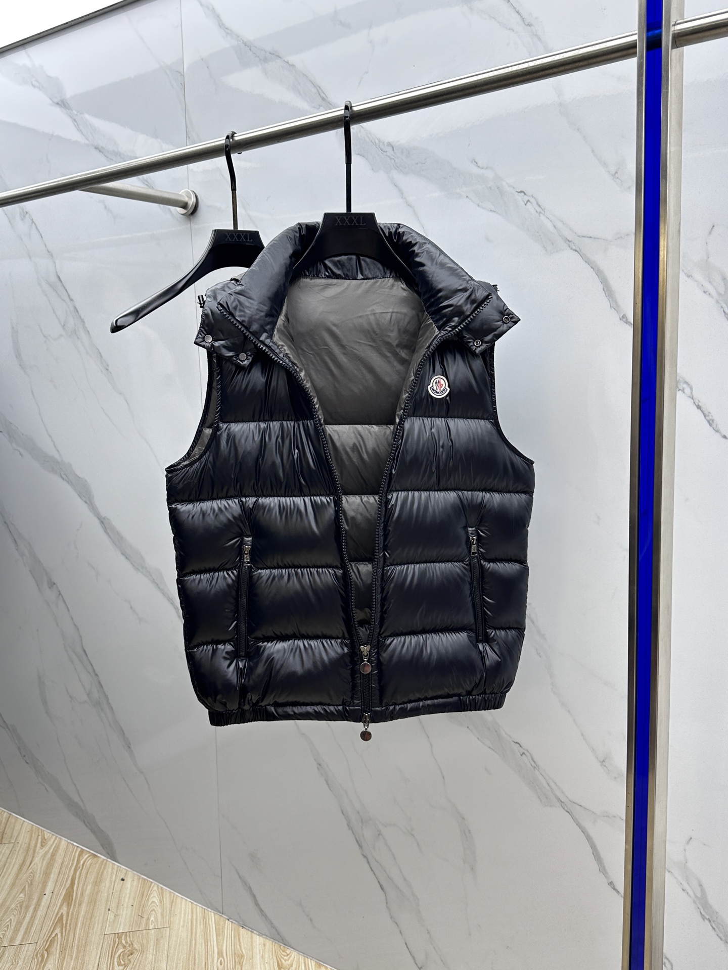 。🆕Moncler蒙口 羽绒服2025最新款时尚羽绒马甲外套.（连帽可拆卸）处处细节显工艺足够的高级 结