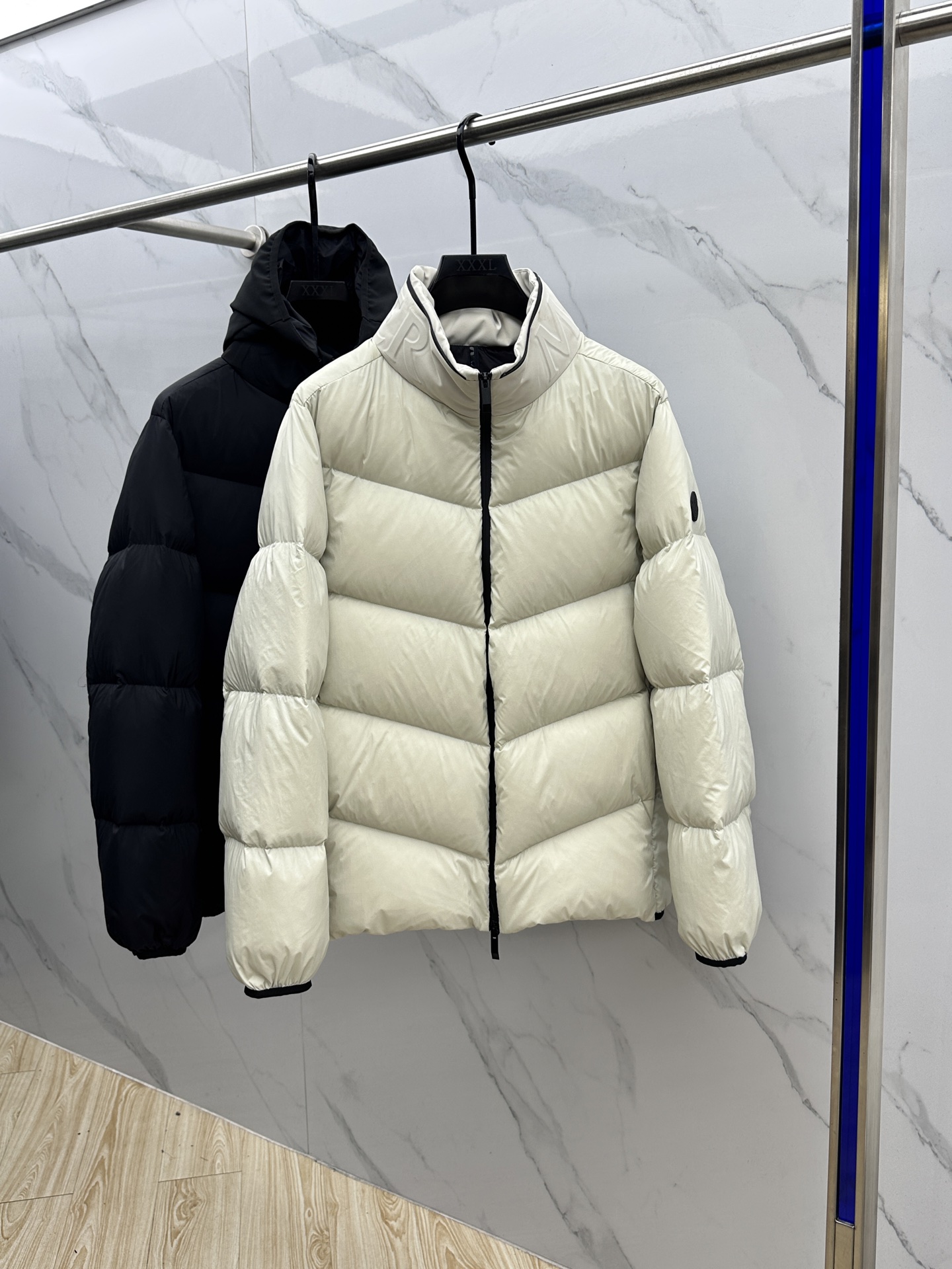 。🆕Moncler蒙口 羽绒服2025最新款时尚设计师款羽绒外套.（连帽可拆卸）处处细节显工艺足够的高级