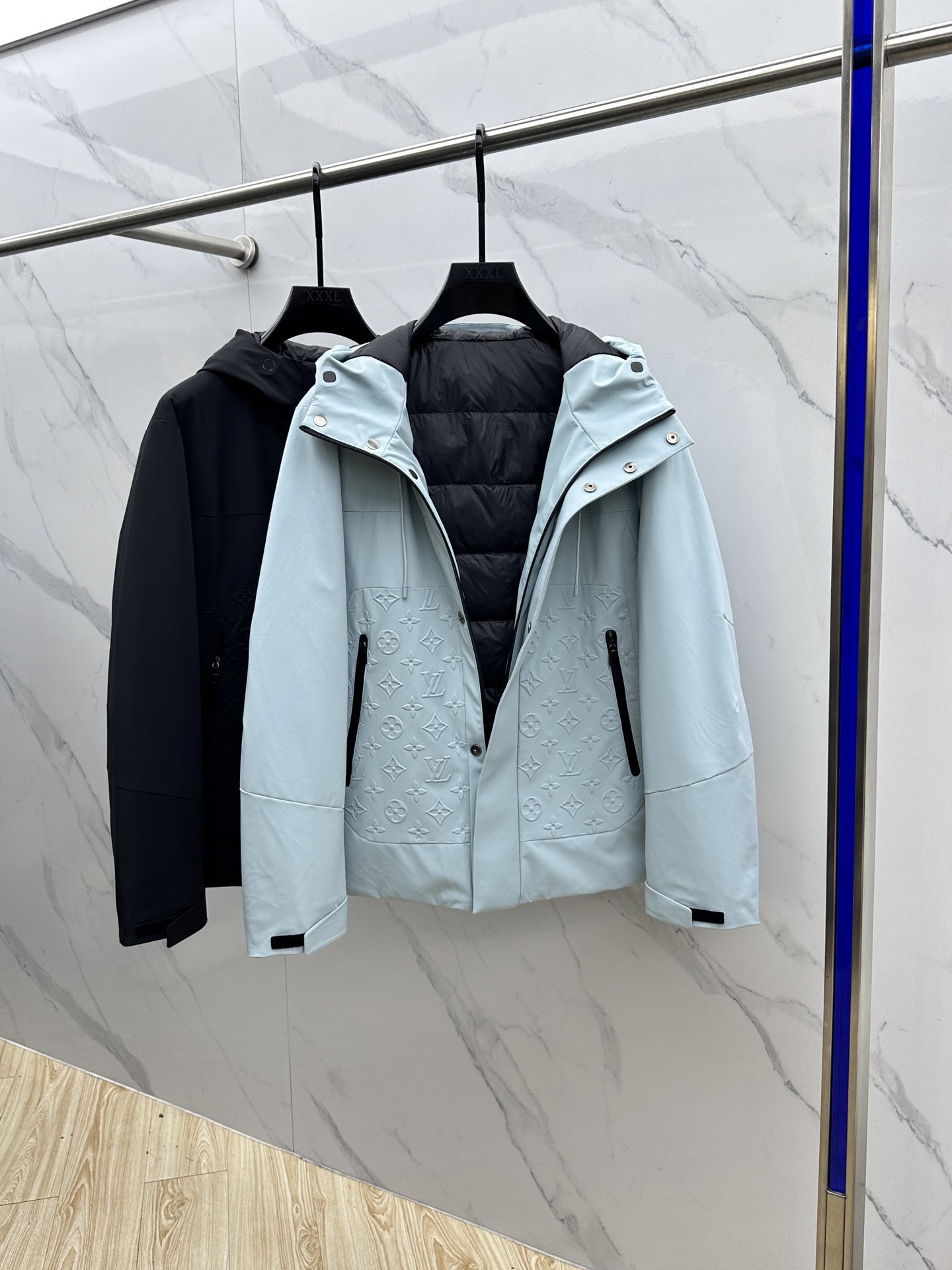 。 🆕LV路易威登 羽绒服2025最新款时尚设计师款羽绒外套.（连帽不可拆卸）处处细节显工艺足够的高级 