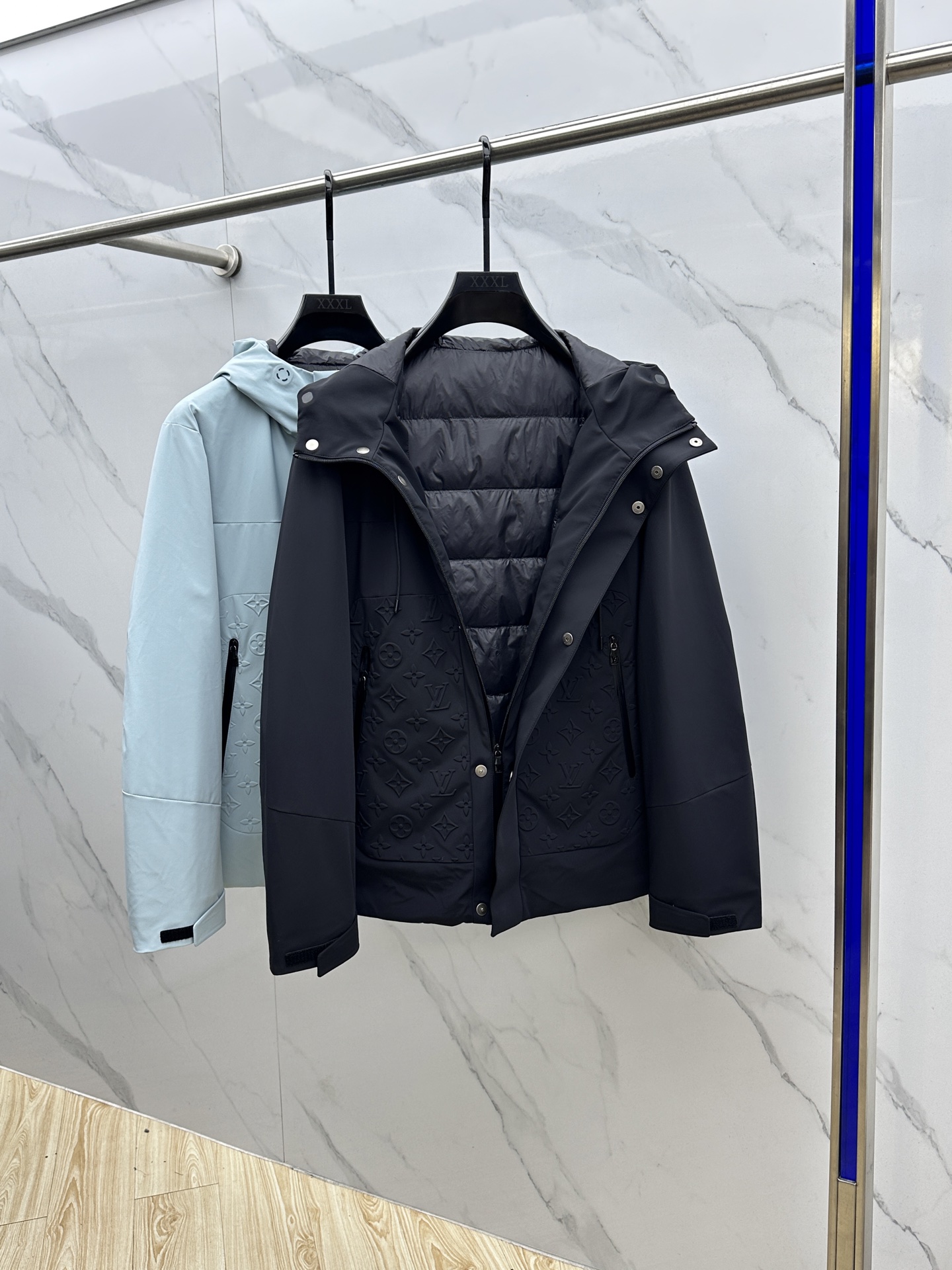 。 🆕LV路易威登 羽绒服2025最新款时尚设计师款羽绒外套.（连帽不可拆卸）处处细节显工艺足够的高级 