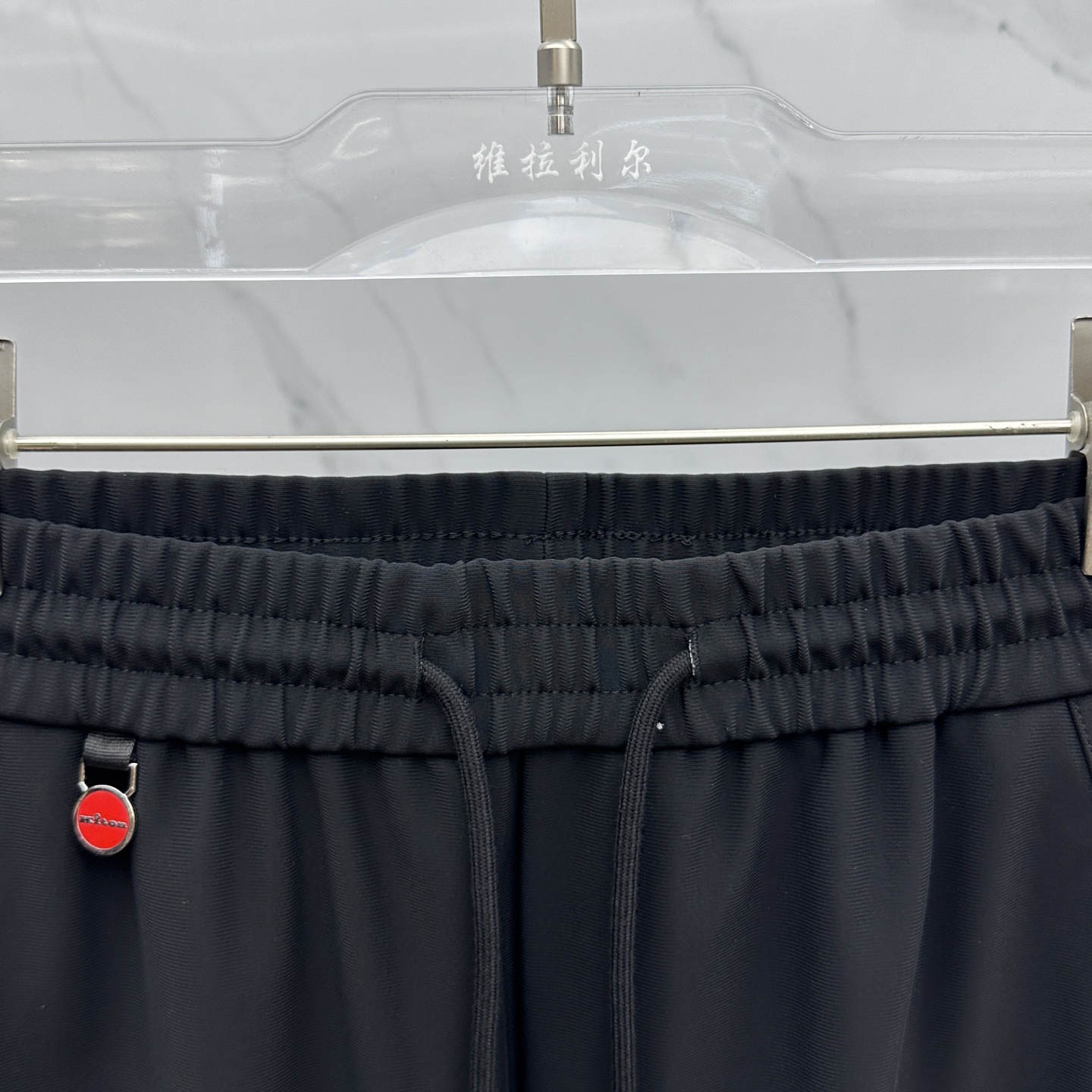 🆕Kiton奇顿 2025ss秋冬新款直筒 宽松阔腿裤型 宽松有度可修饰各种腿型 休闲风 简约而不简单 