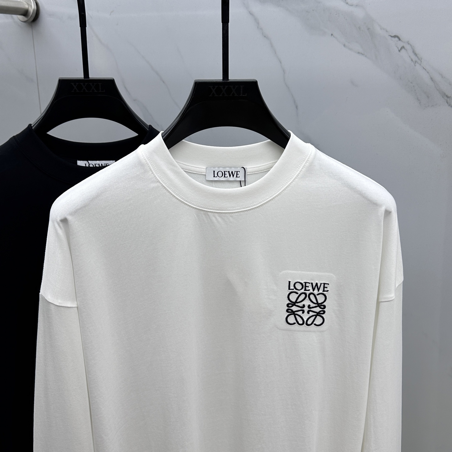 🆕LOEWE罗意威 2025SS早秋新款LOE家长袖打底宽松T恤圆领，胸前logo标识长袖T恤，基础款推