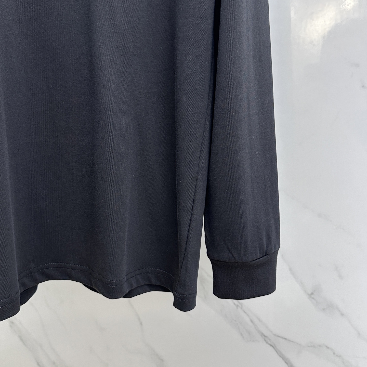 🆕LOEWE罗意威 2025SS早秋新款LOE家长袖打底宽松T恤圆领，胸前logo标识长袖T恤，基础款推