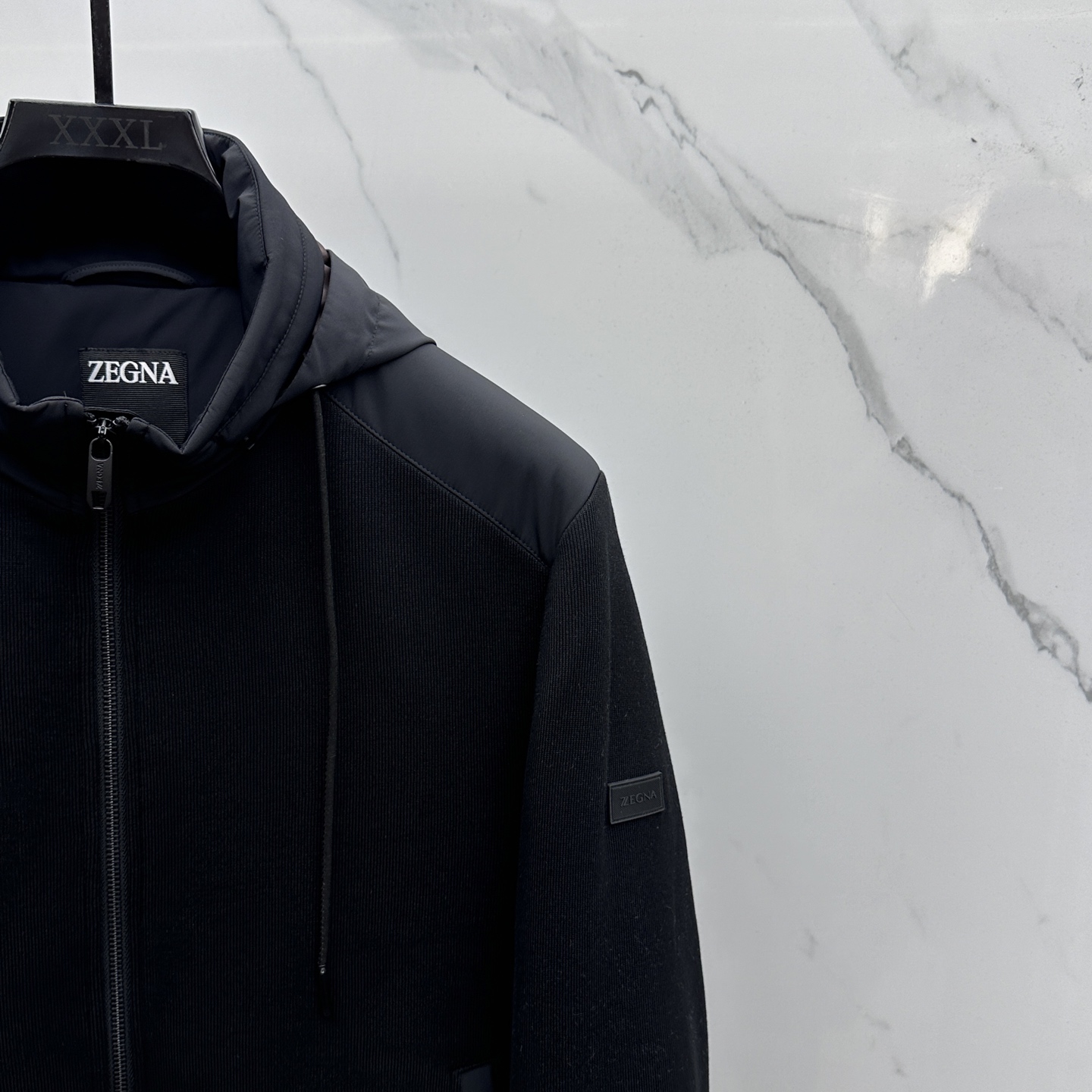 。 🆕ZEGNA杰尼亚 羽绒服 2025最新款时尚设计师款羽绒外套.（连帽可收纳）针织拼接休闲羽绒款，处