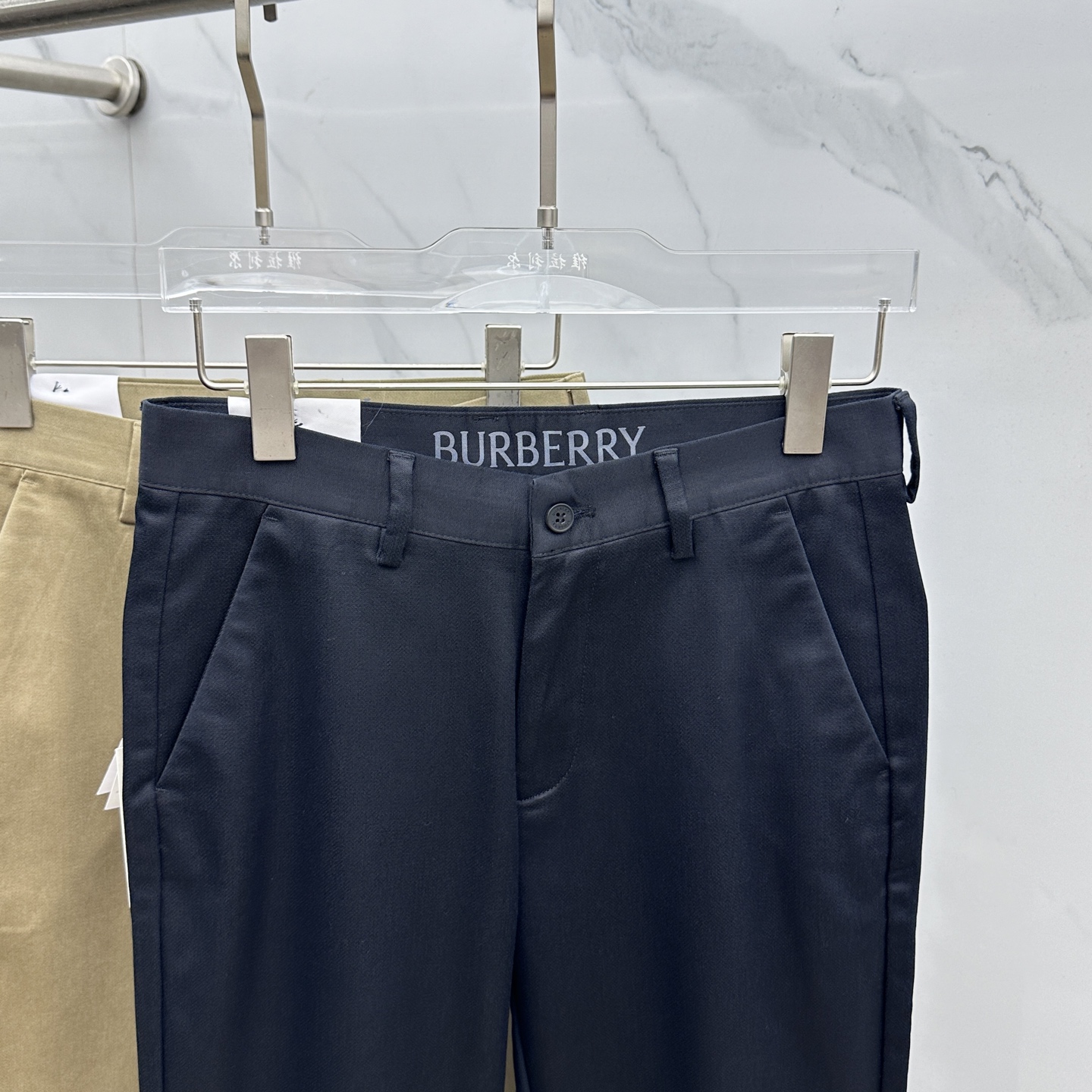 🆕Burberry巴宝莉 2025早秋新品休闲裤西裤，官网同步发售，裤身工艺设计，进口客供辅料、面料定制