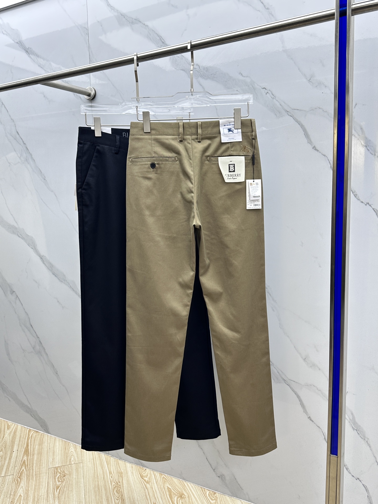 🆕Burberry巴宝莉 2025早秋新品休闲裤西裤，官网同步发售，裤身工艺设计，进口客供辅料、面料定制